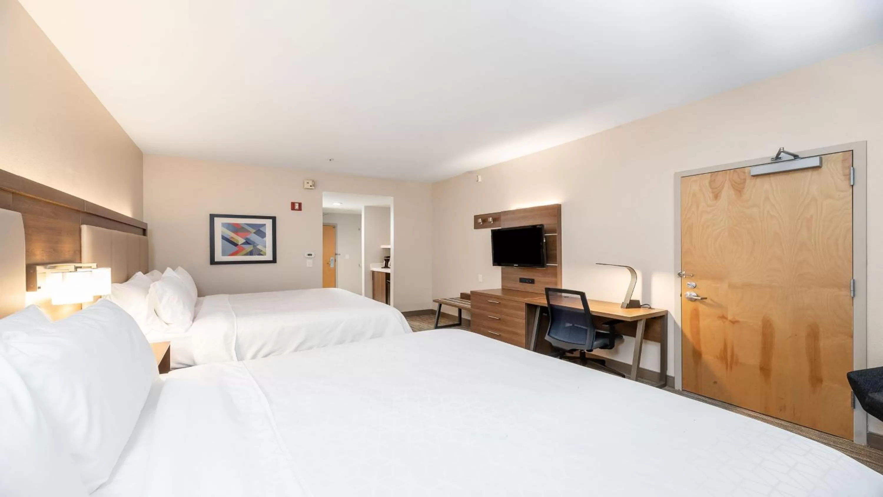 Photo of the whole room, Bed in Holiday Inn Express Fremont - Milpitas Central by IHG