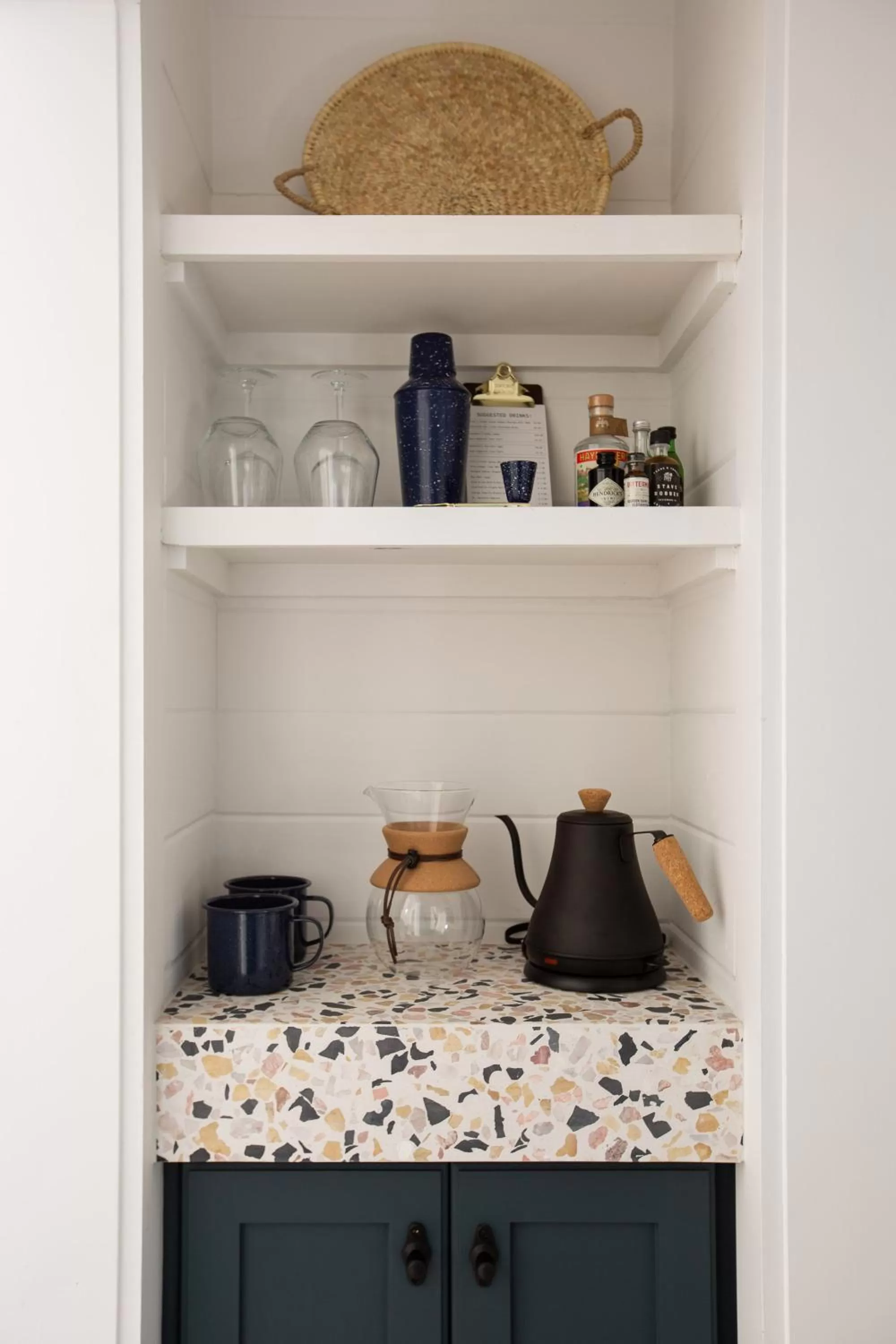 Coffee/tea facilities in White Water