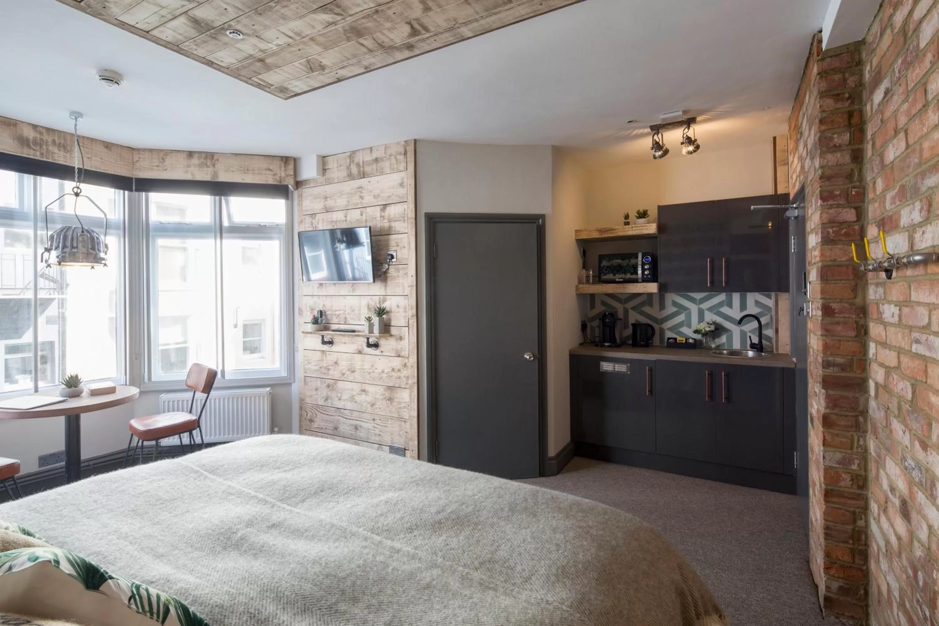 Bed in One Broad Street