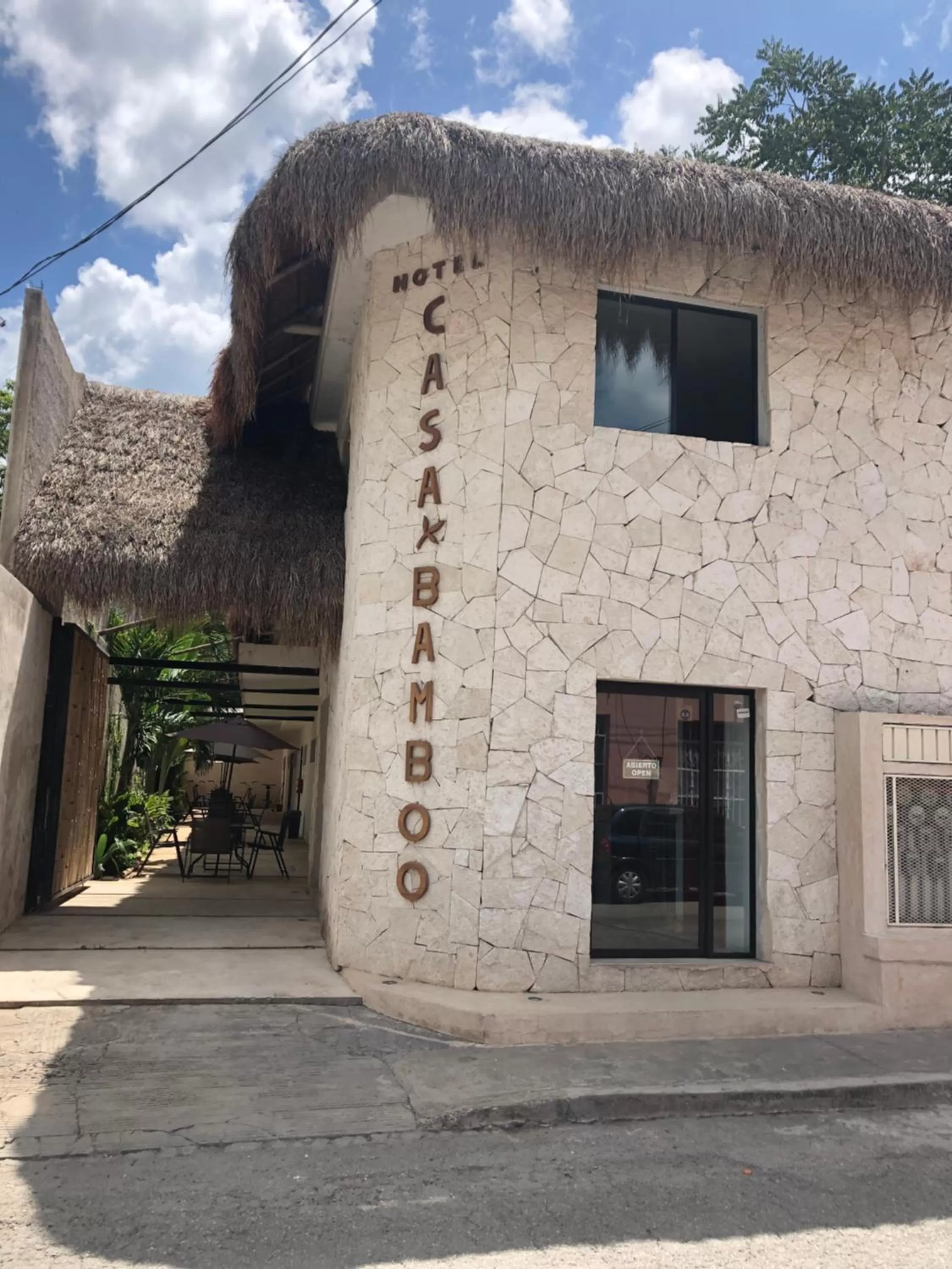 Hotel Casa Bamboo