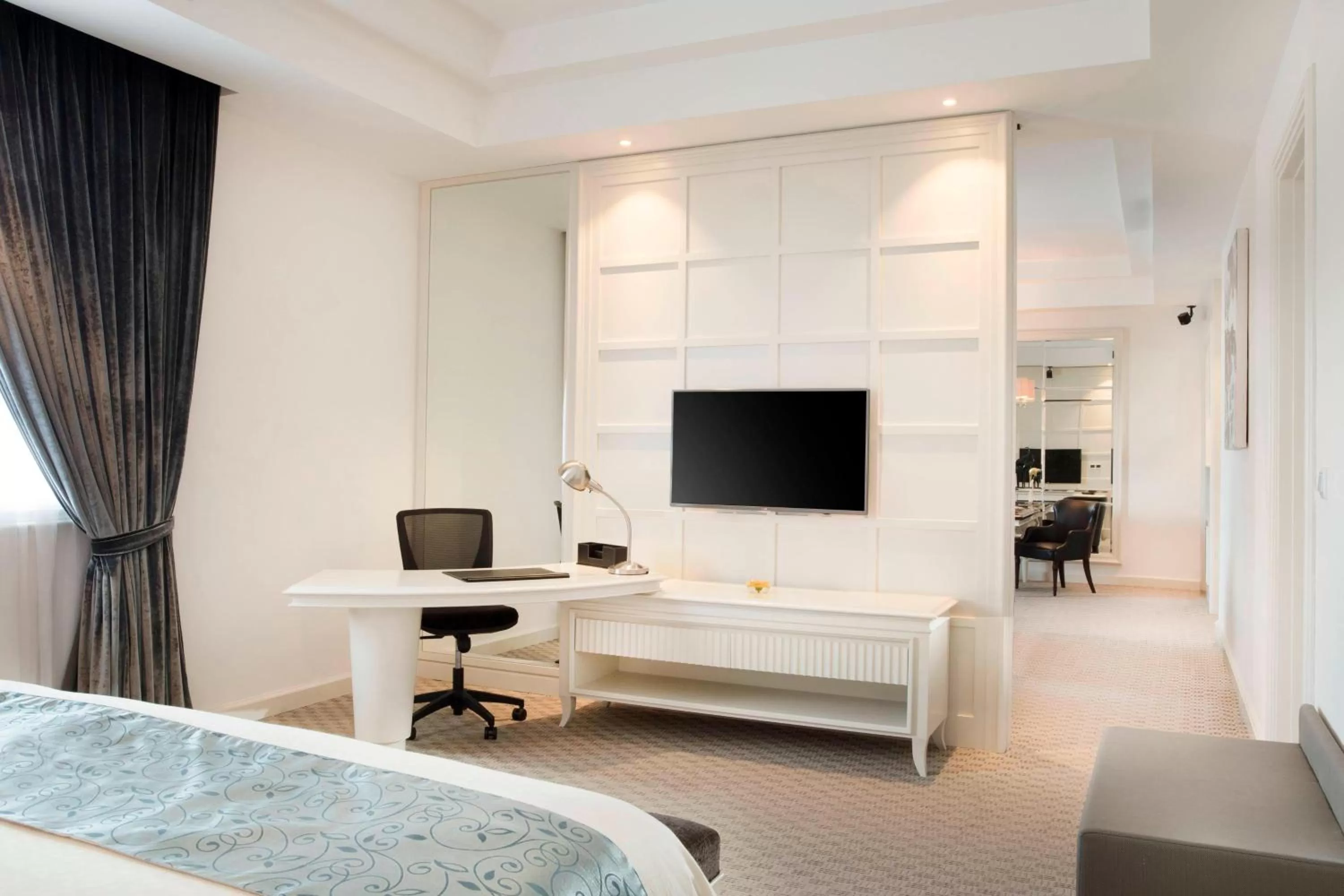 Bedroom, Bed in Four Points by Sheraton Bandung