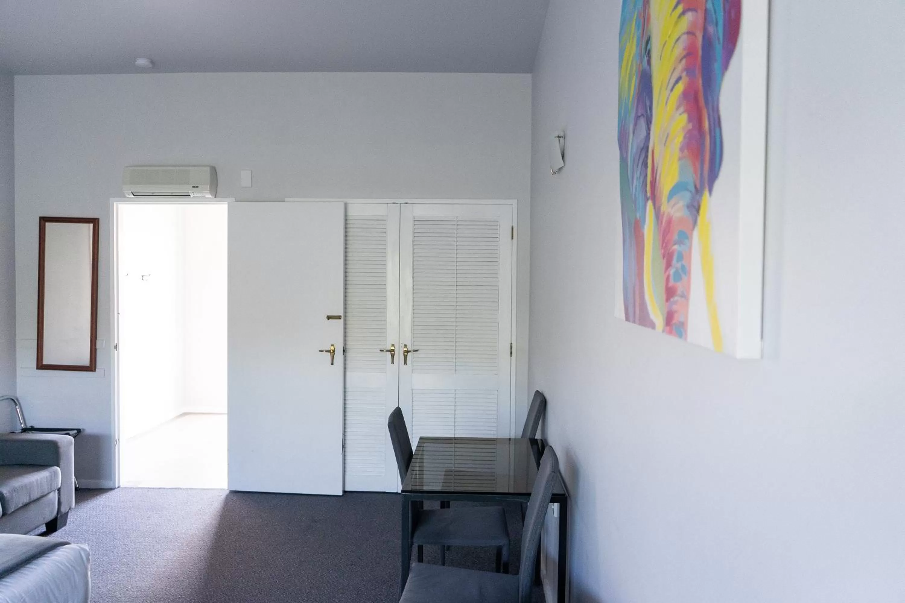 Dining area in Burwood Motel
