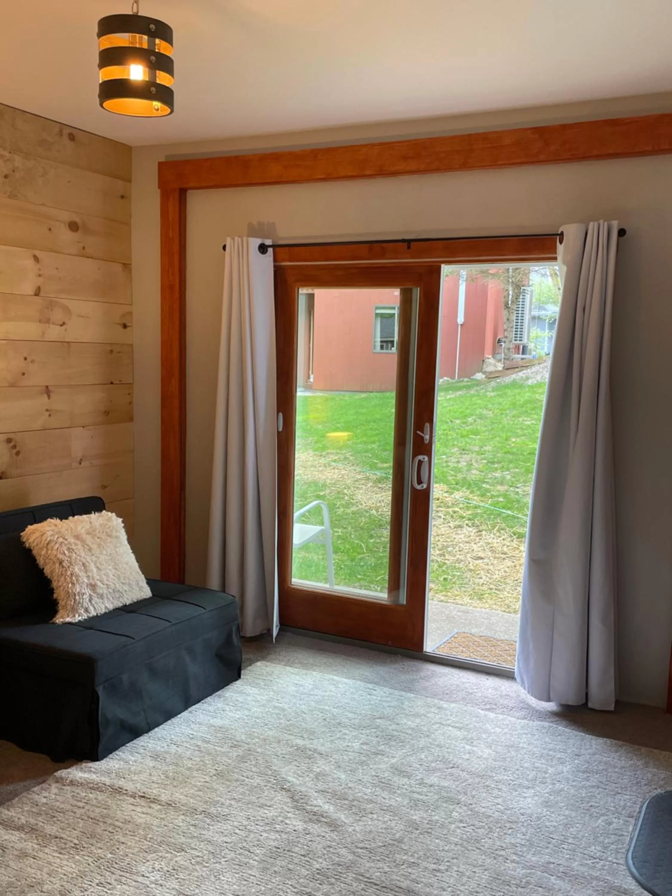 Bed in The Snowed Inn