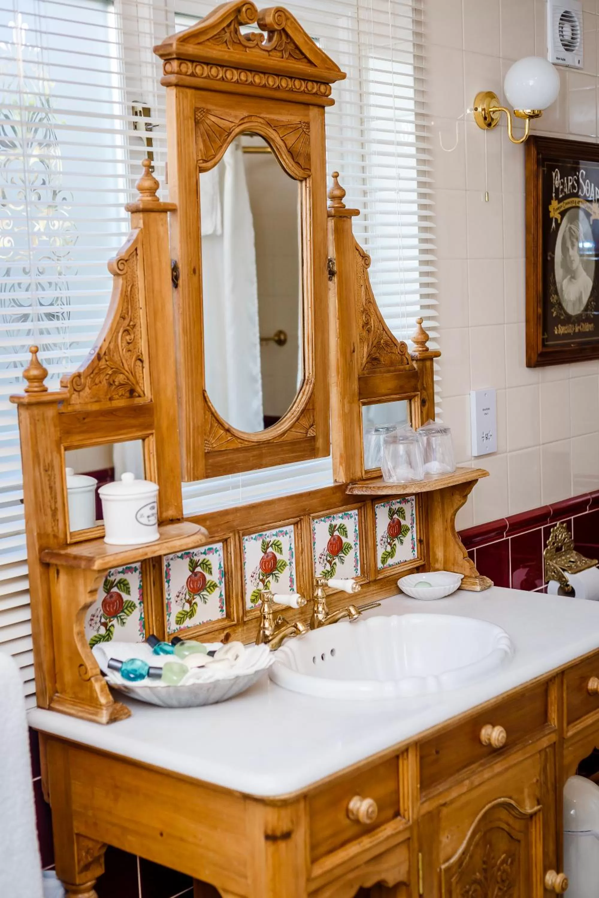 Bathroom in Koala Cottage