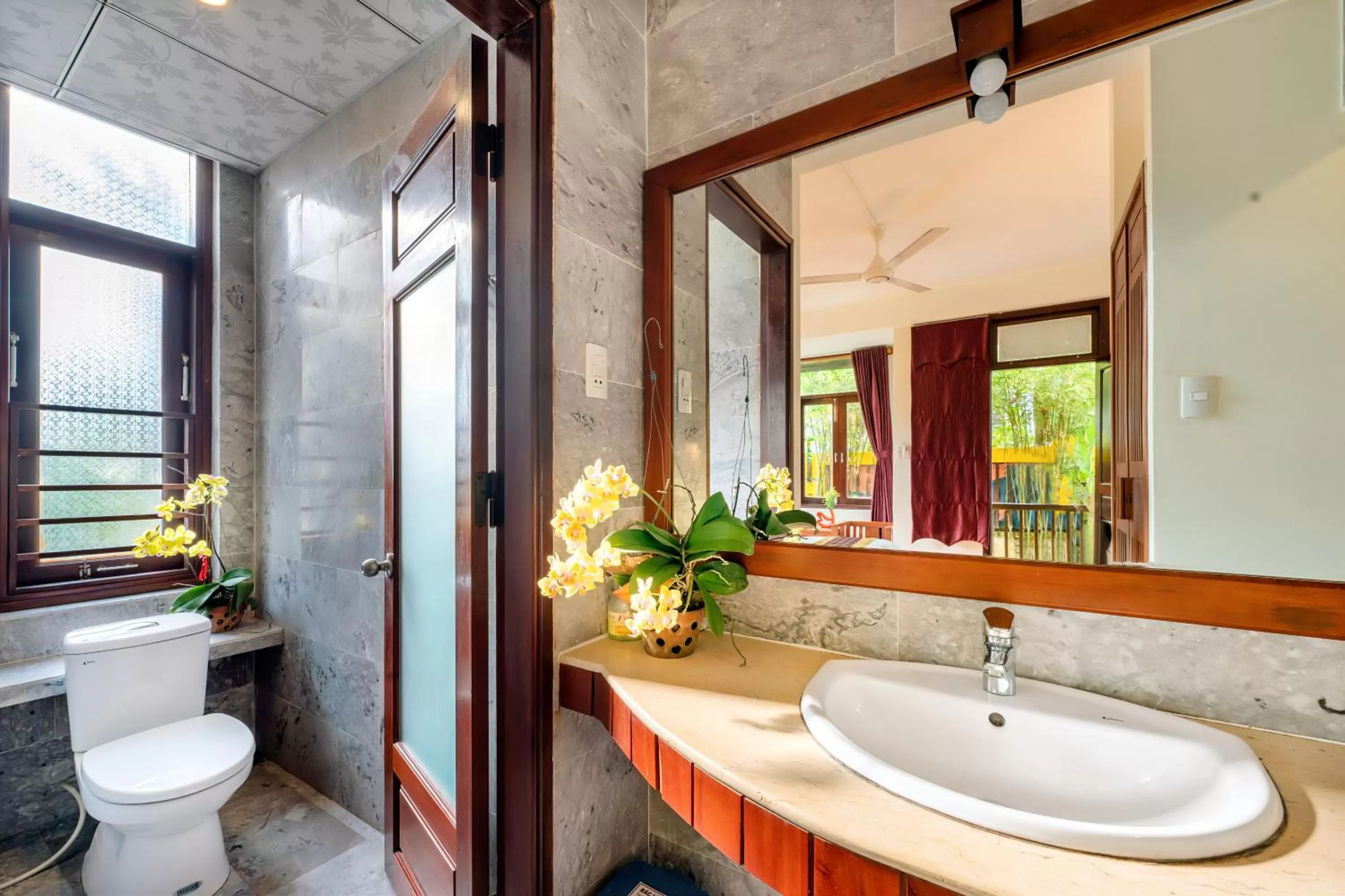 Shower in Hoi An Green Riverside Oasis Villa