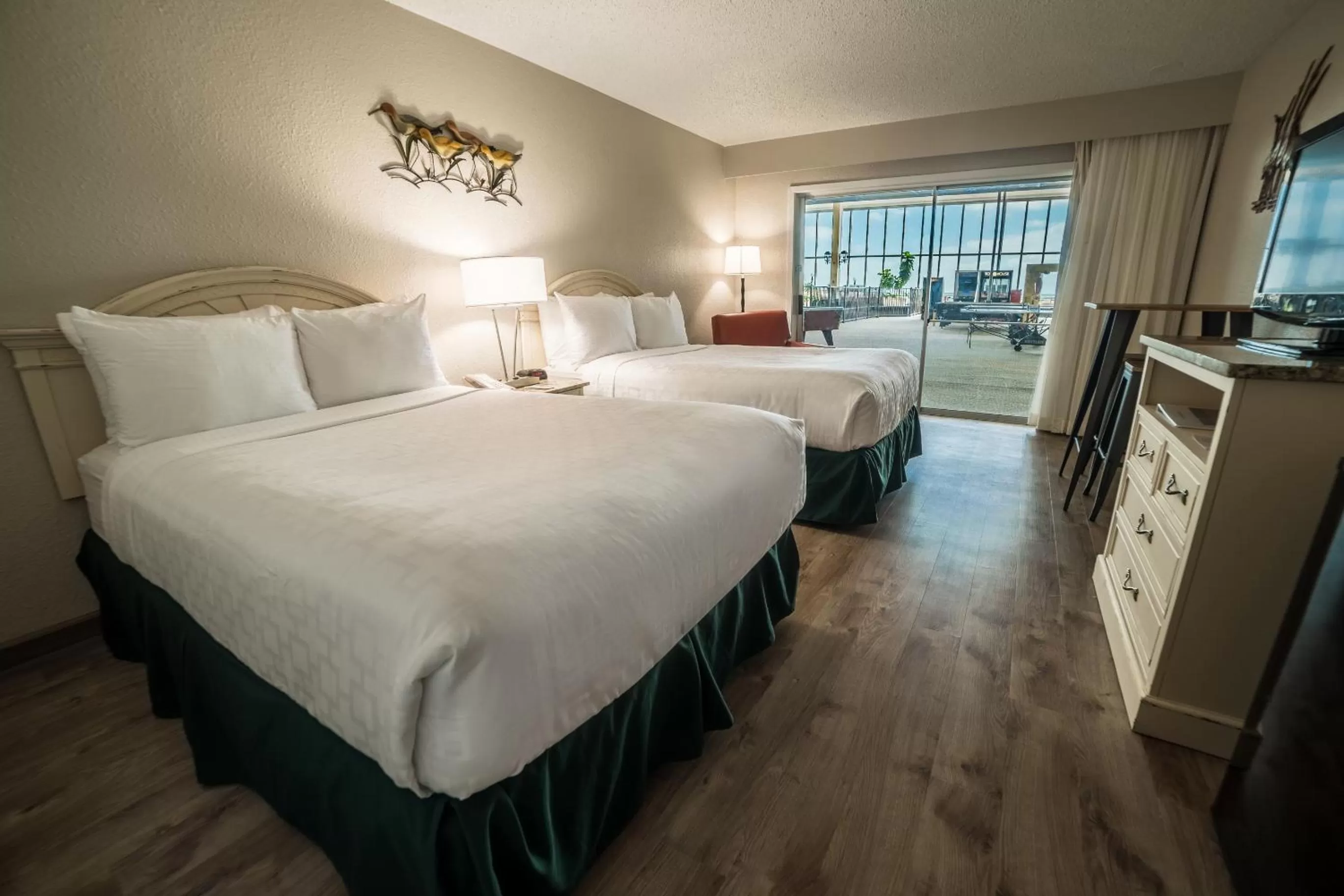 Bed in Emerald Beach Hotel Corpus Christi