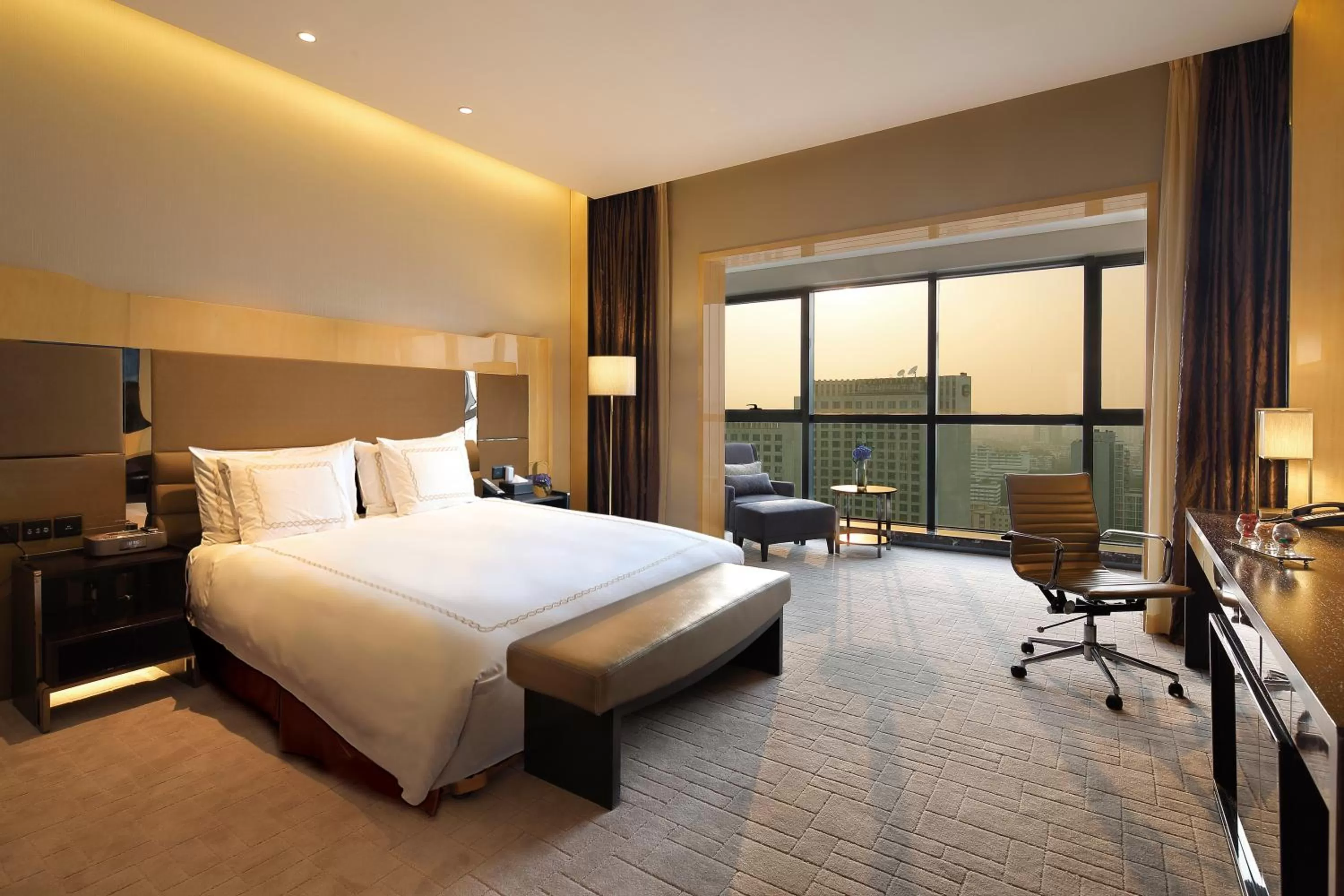 Bed in Crowne Plaza Beijing Lido by IHG
