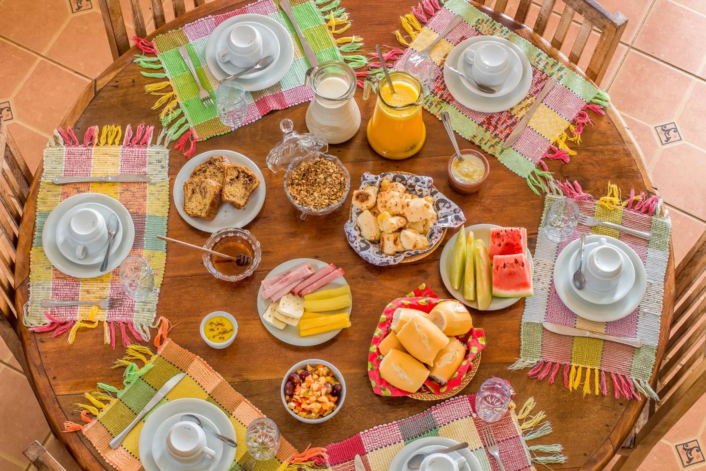 Food and drinks in Pousada Neuza Barbosa