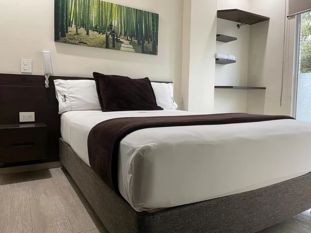 Bed in Hotel Via Principal I