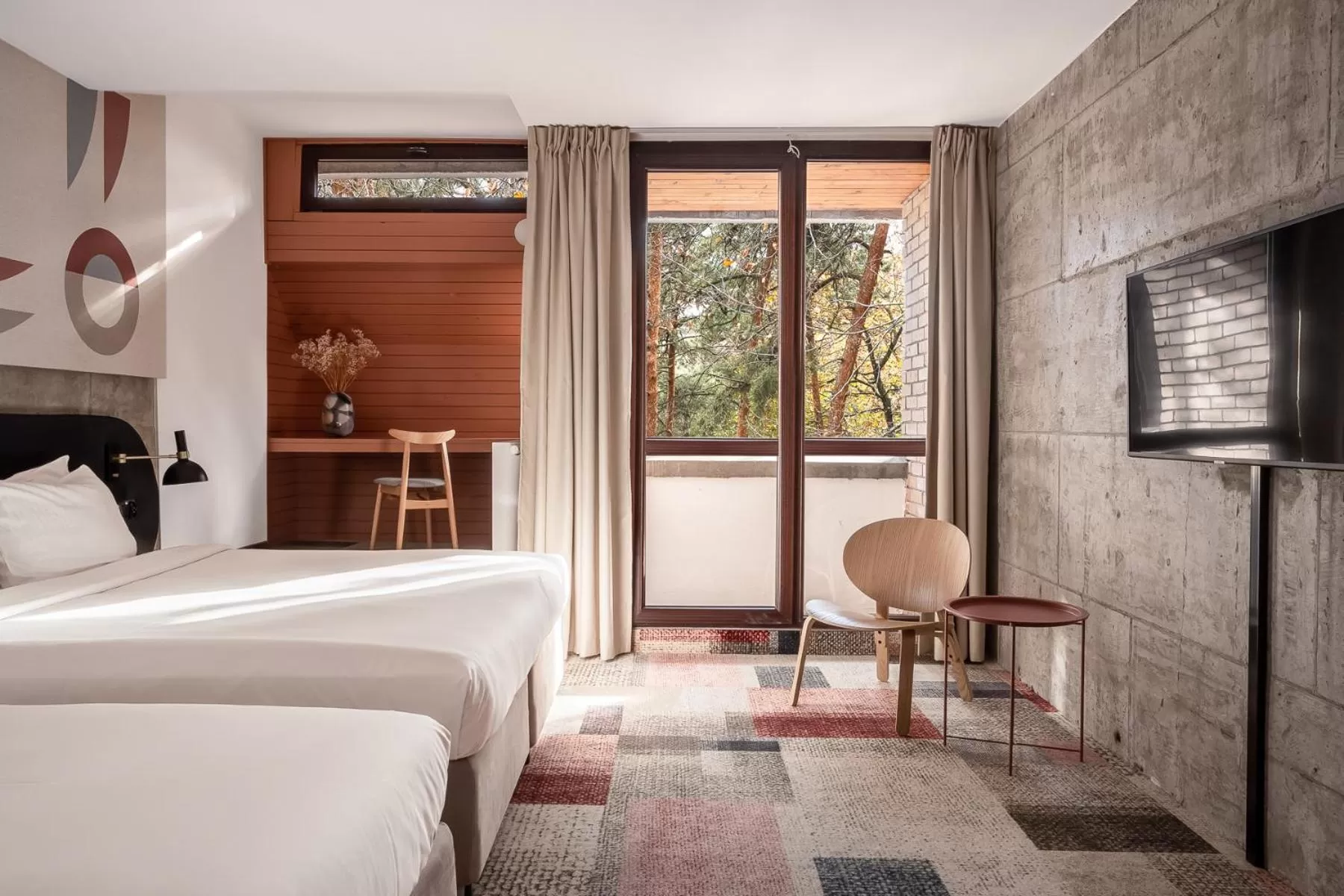 Bedroom, Bed in Forest Hotel