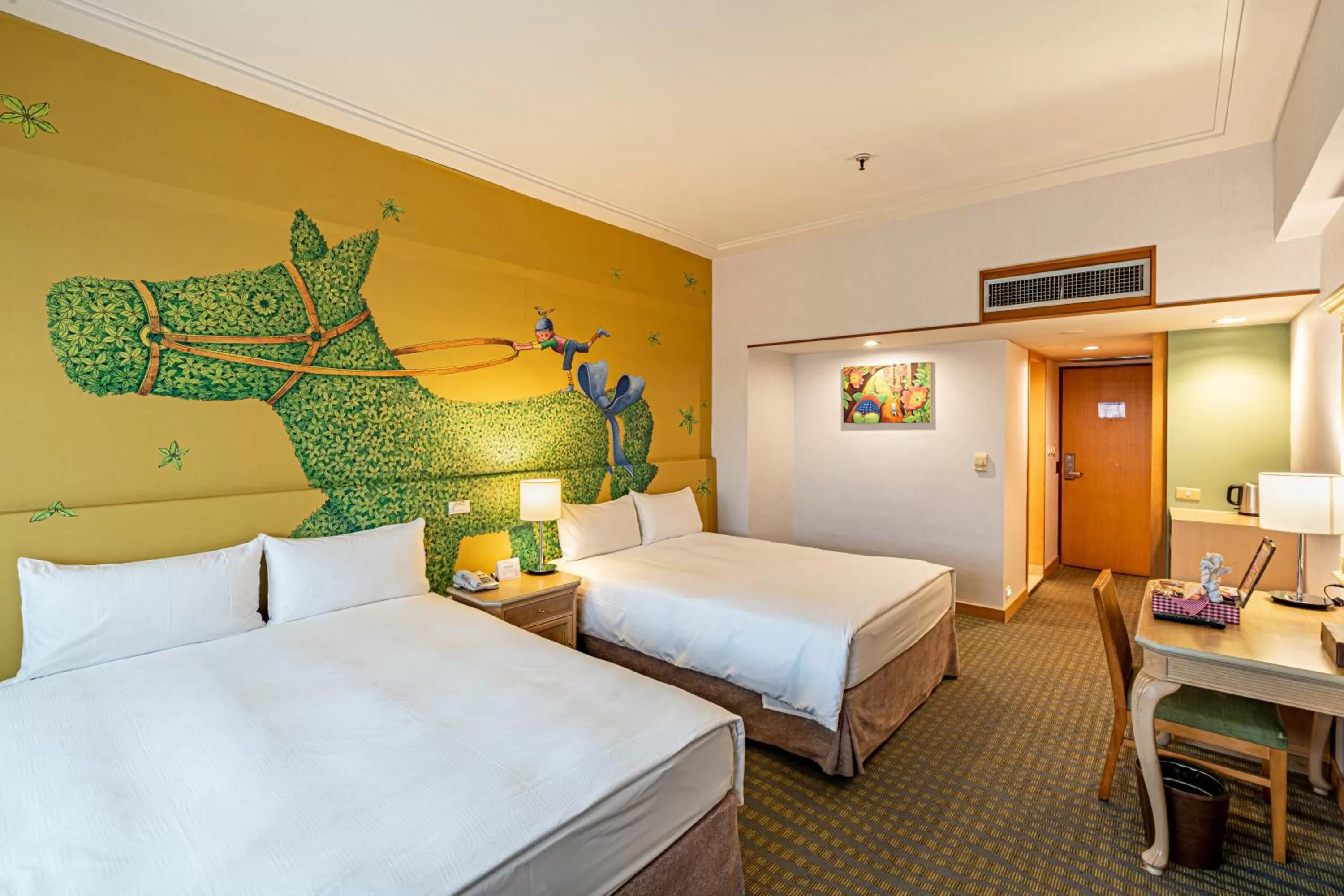 Bathroom, Bed in Chateau de Chine Hotel Hualien