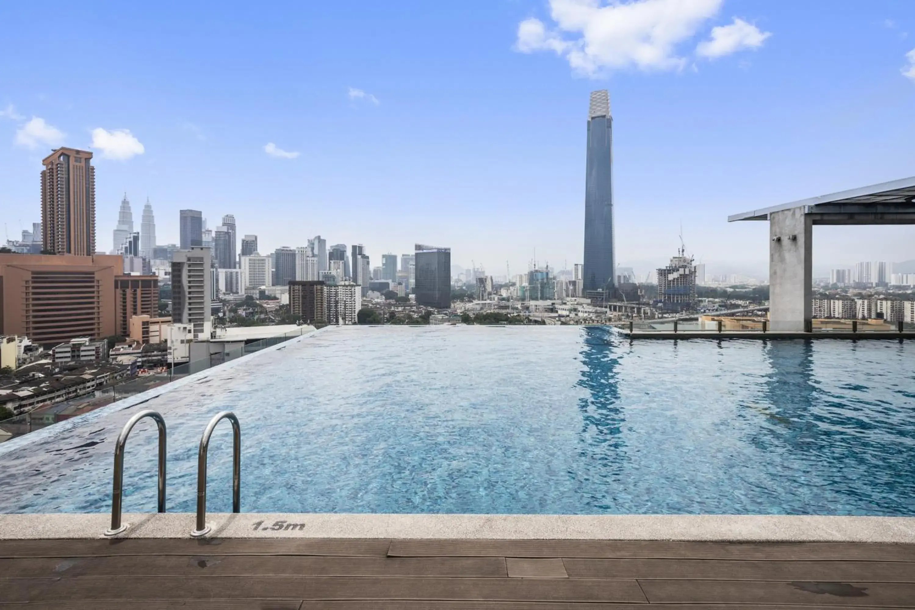 Suite with Spa Bath in Greystone D' Majestic Place Suite with Spa Bath in Greystone D' Majestic Place