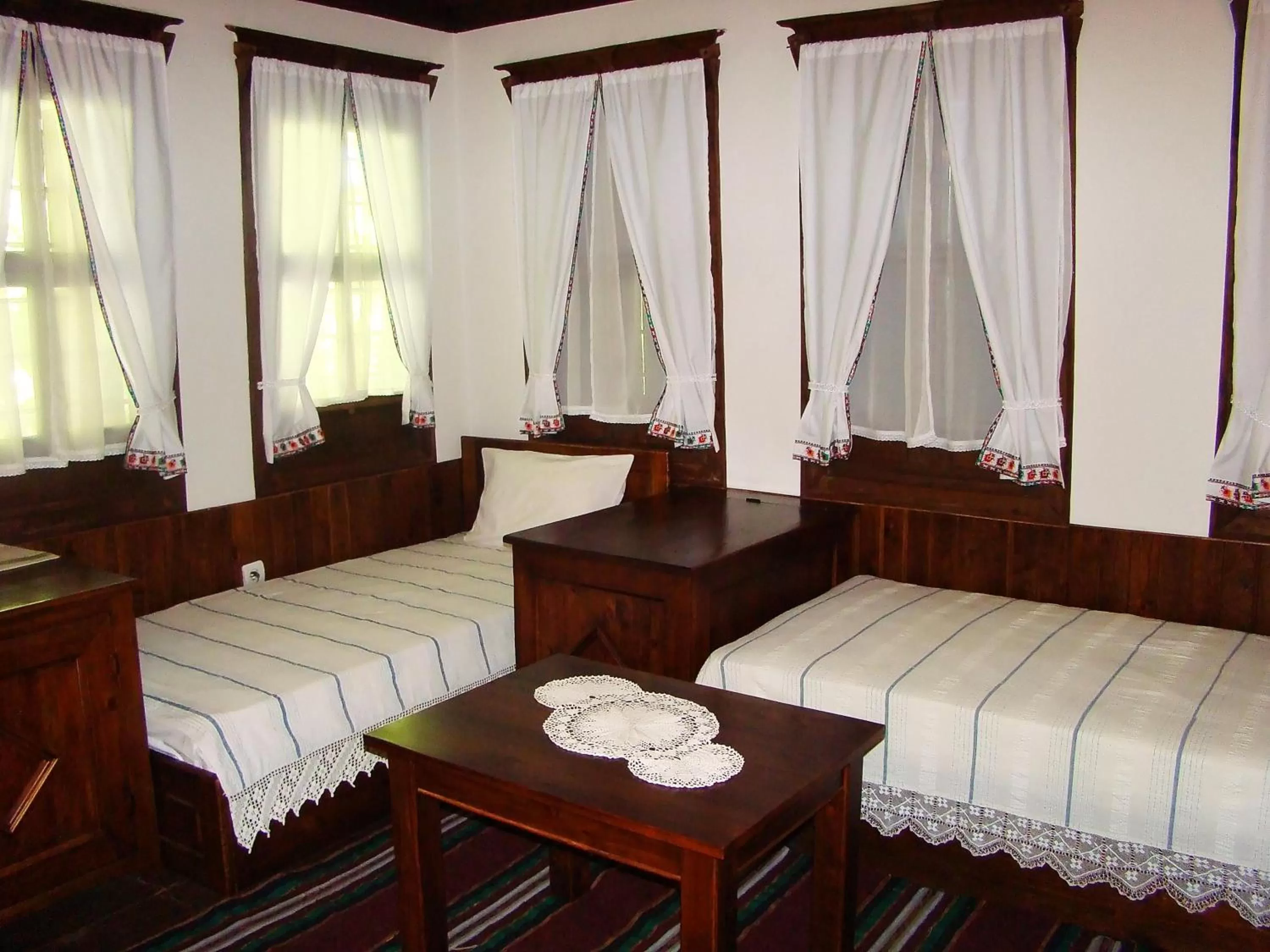 Bed, Seating Area in Djudjeva Kyshta Hotel