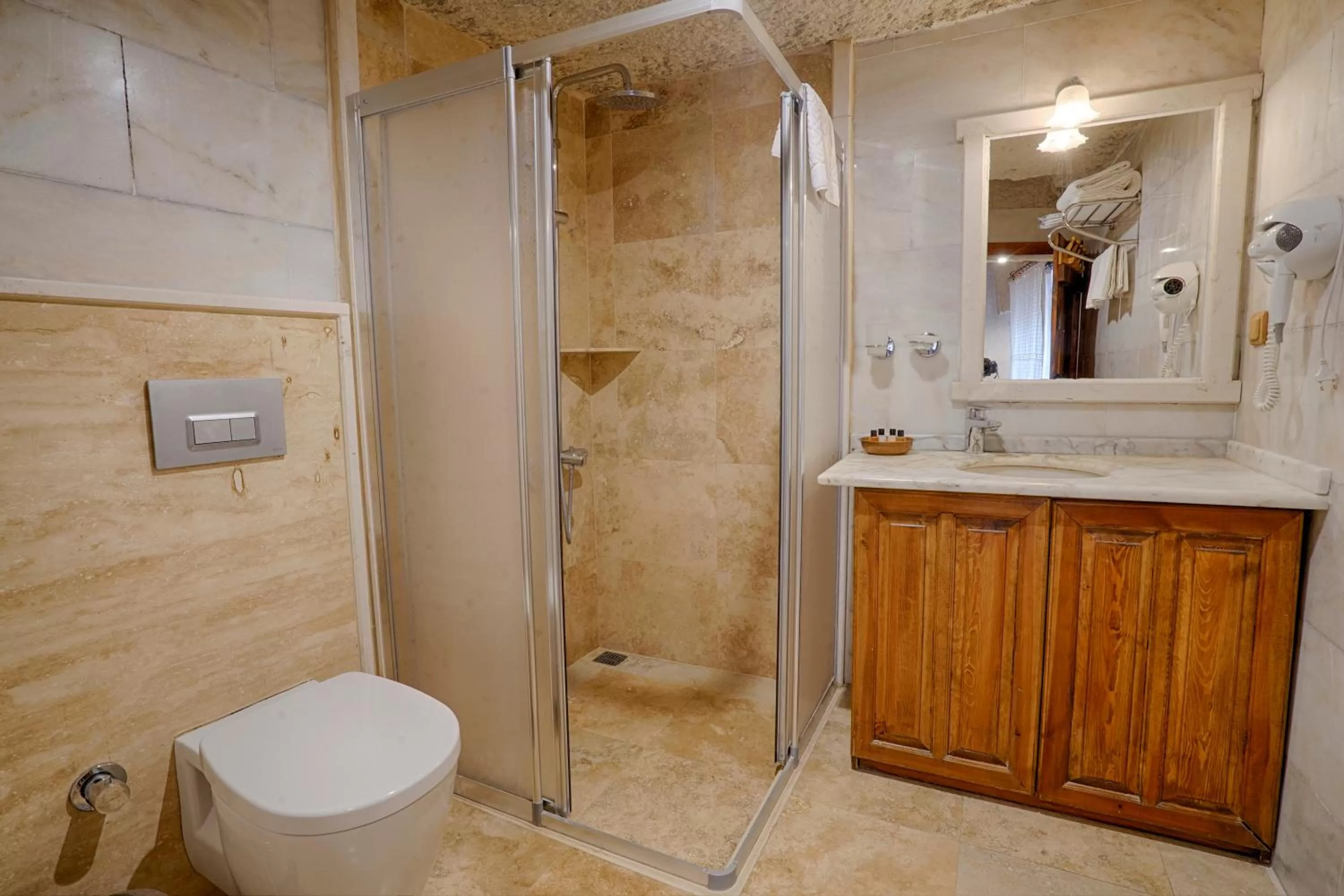 Shower in Tulip Cave Suites