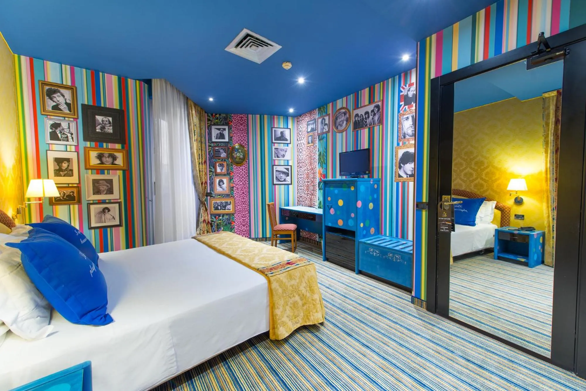 Bedroom, Bed in Admiral Art Hotel