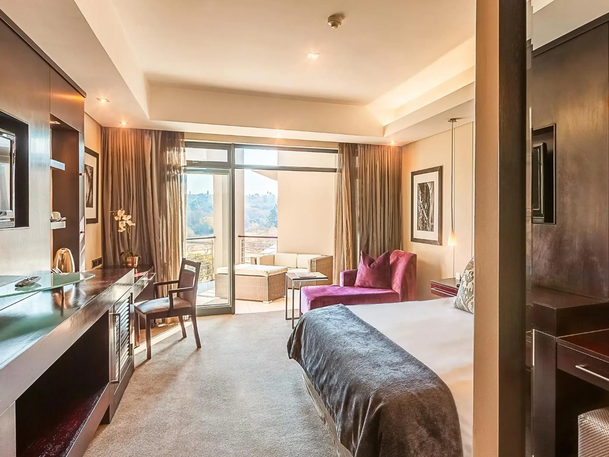 Premier Double Room - single occupancy in The Fairway Hotel, Spa & Golf Resort Premier Double Room - single occupancy in The Fairway Hotel, Spa & Golf Resort