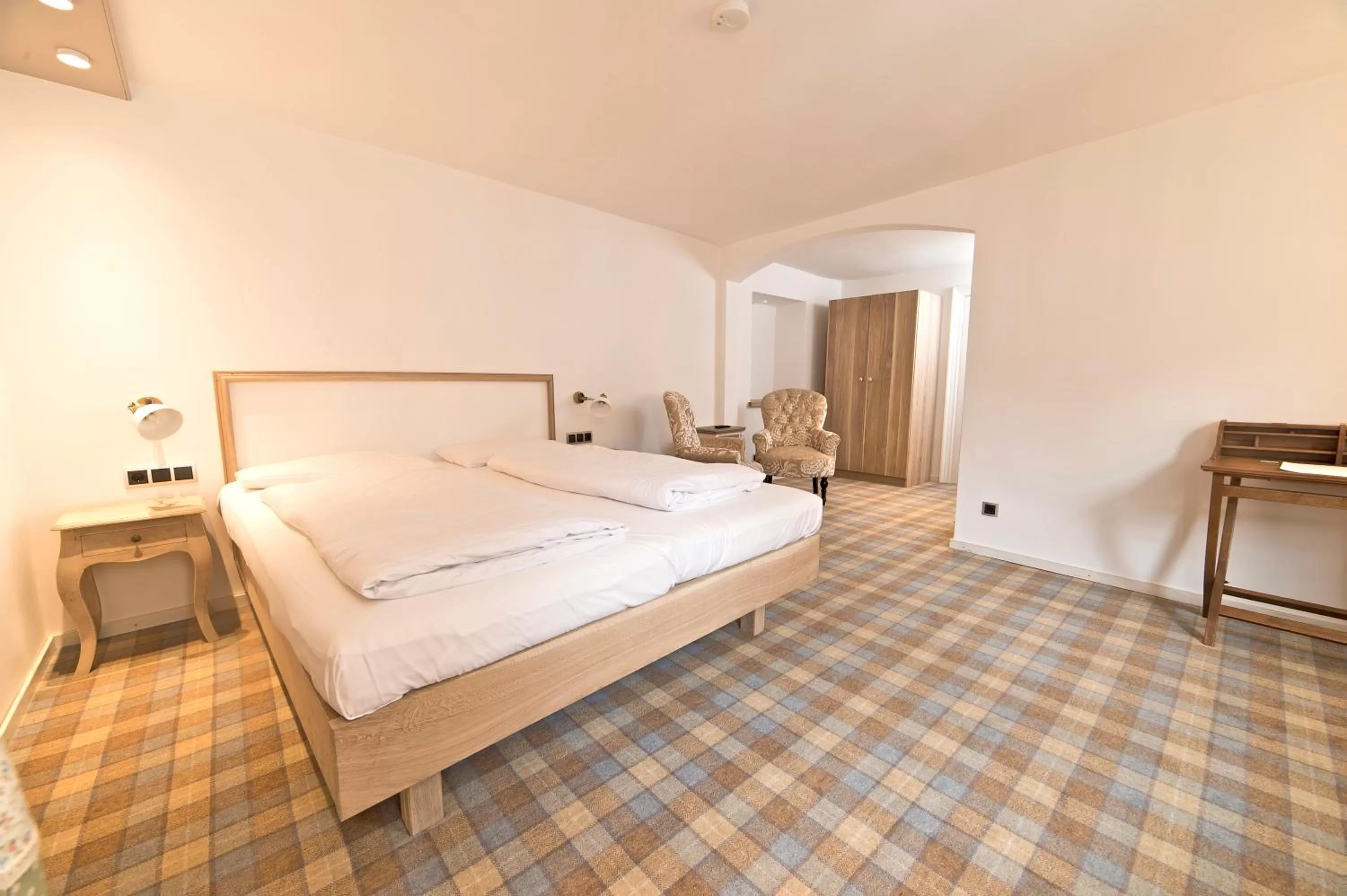 Bedroom, Bed in aussicht bio hotel restaurant cafe