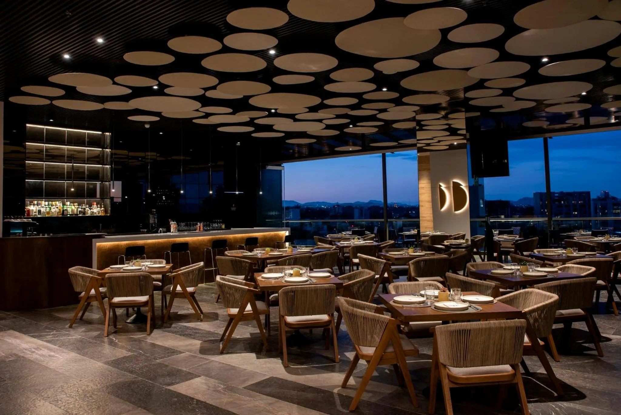 Restaurant/places to eat in voco Guadalajara Neruda by IHG