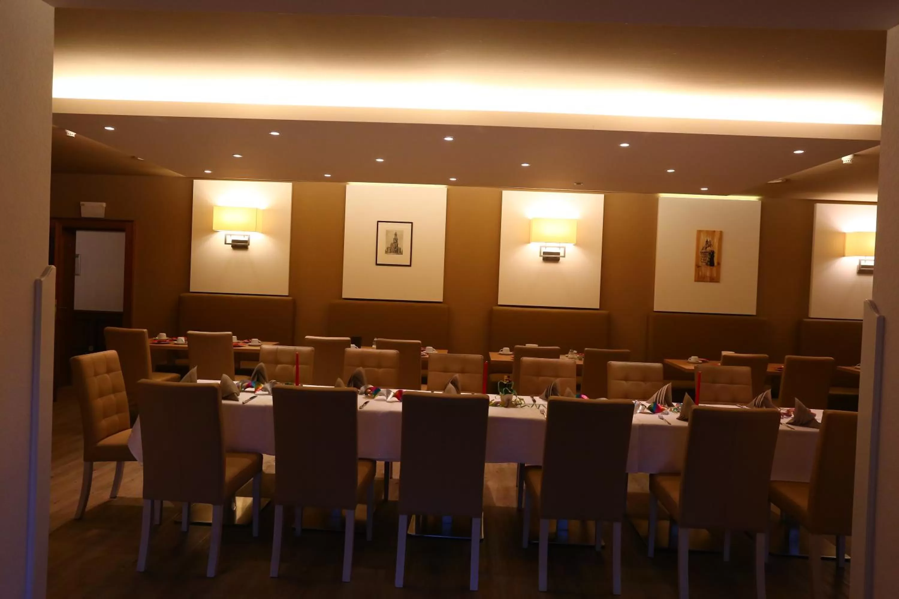 Restaurant/places to eat in Parkhotel Forsthaus