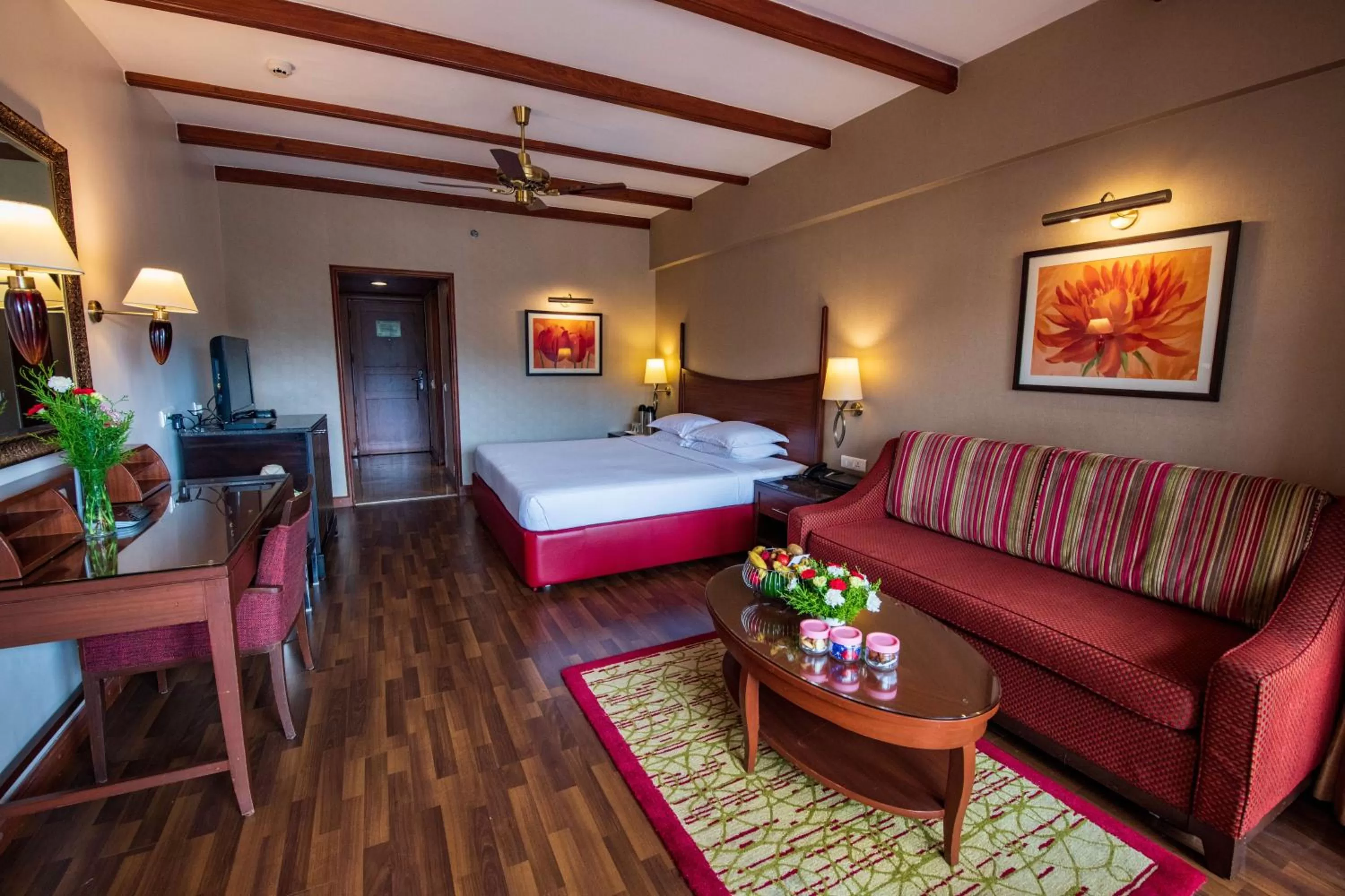 Photo of the whole room, Bed in The Carlton Kodaikanal