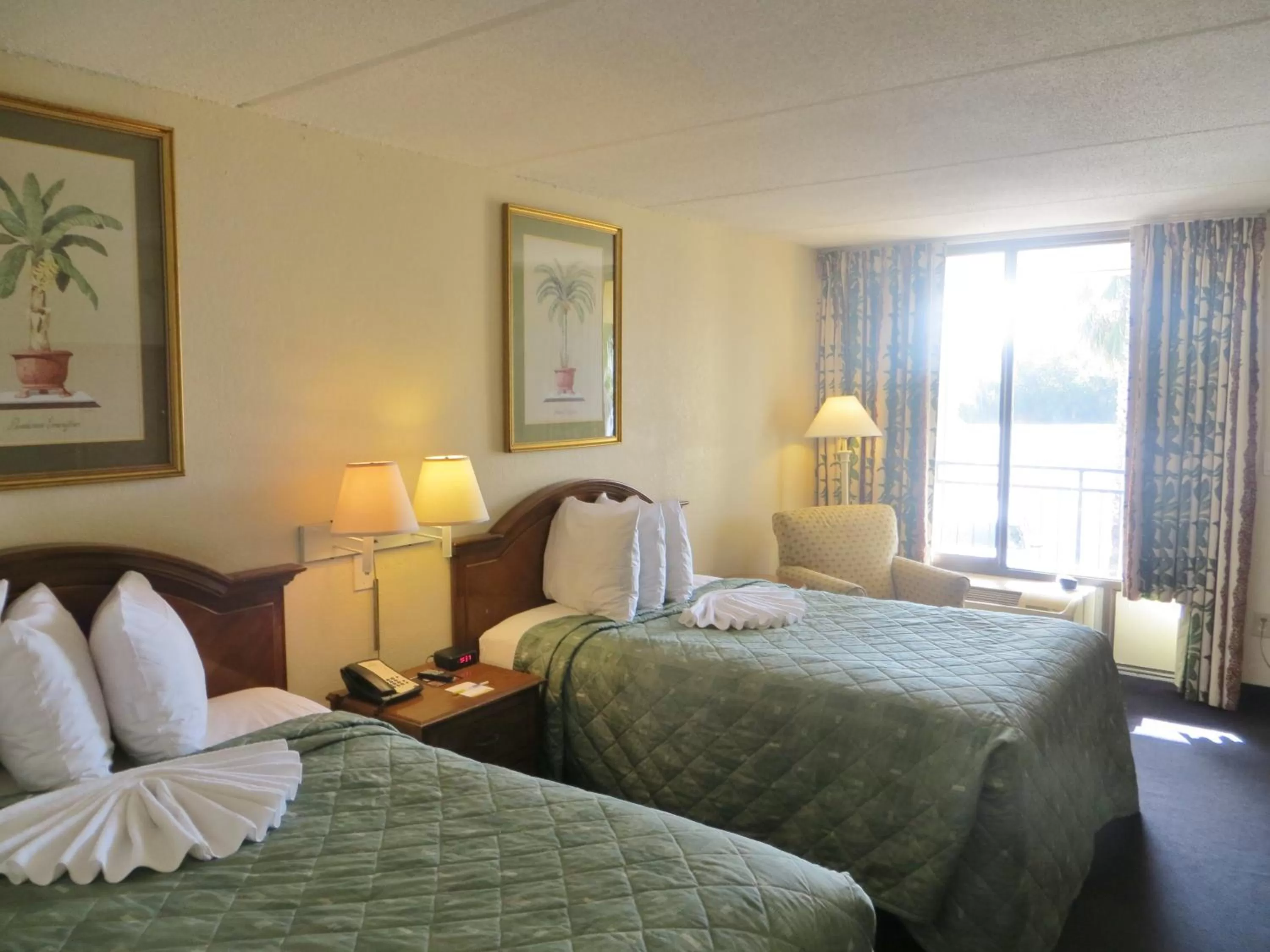 Studio Suite with Two Double Beds - Non-Smoking in Days Inn by Wyndham Orlando Airport Florida Mall
