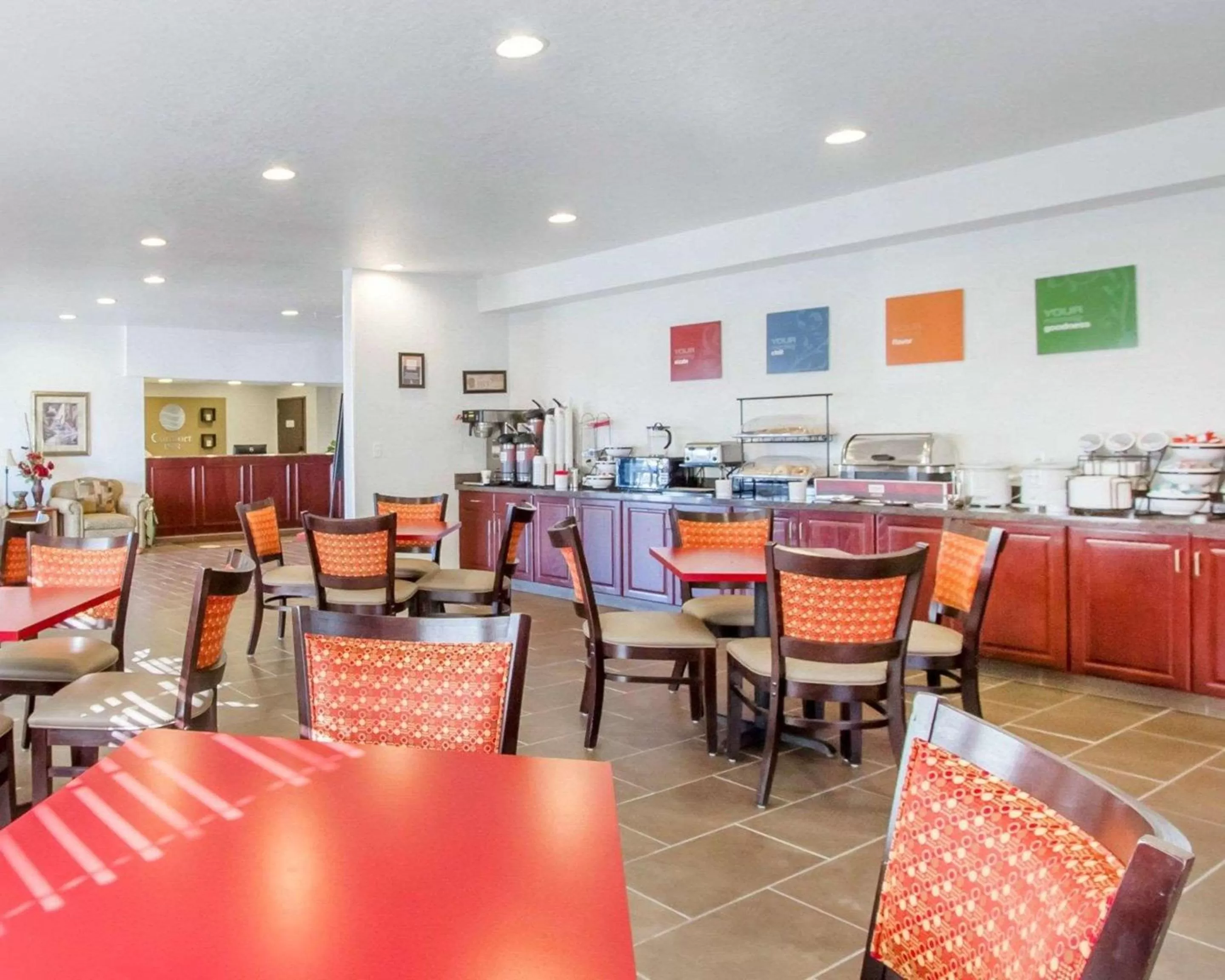 Restaurant/places to eat in Comfort Inn Bolivar