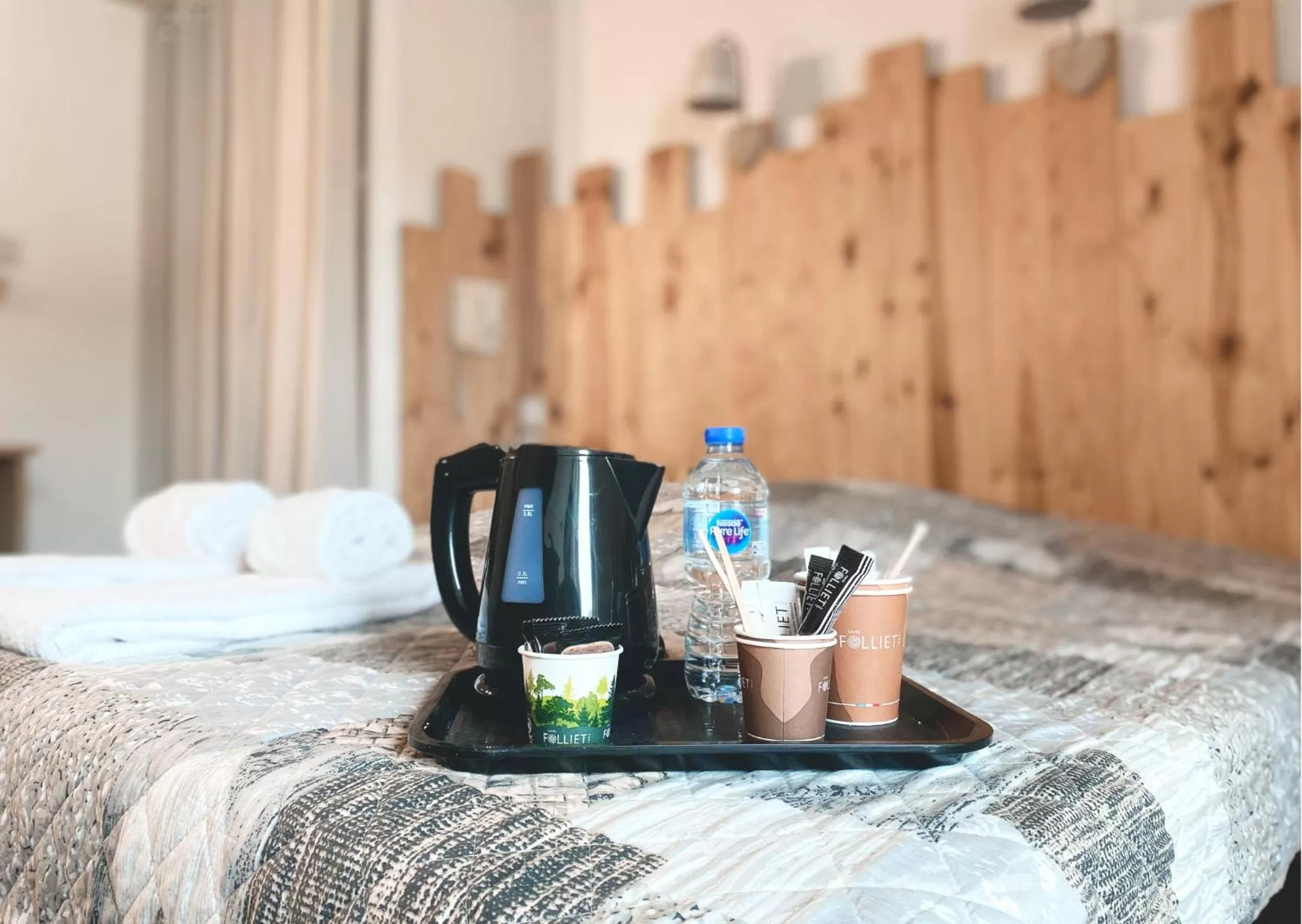 Coffee/tea facilities in Hôtel Le Dauphin