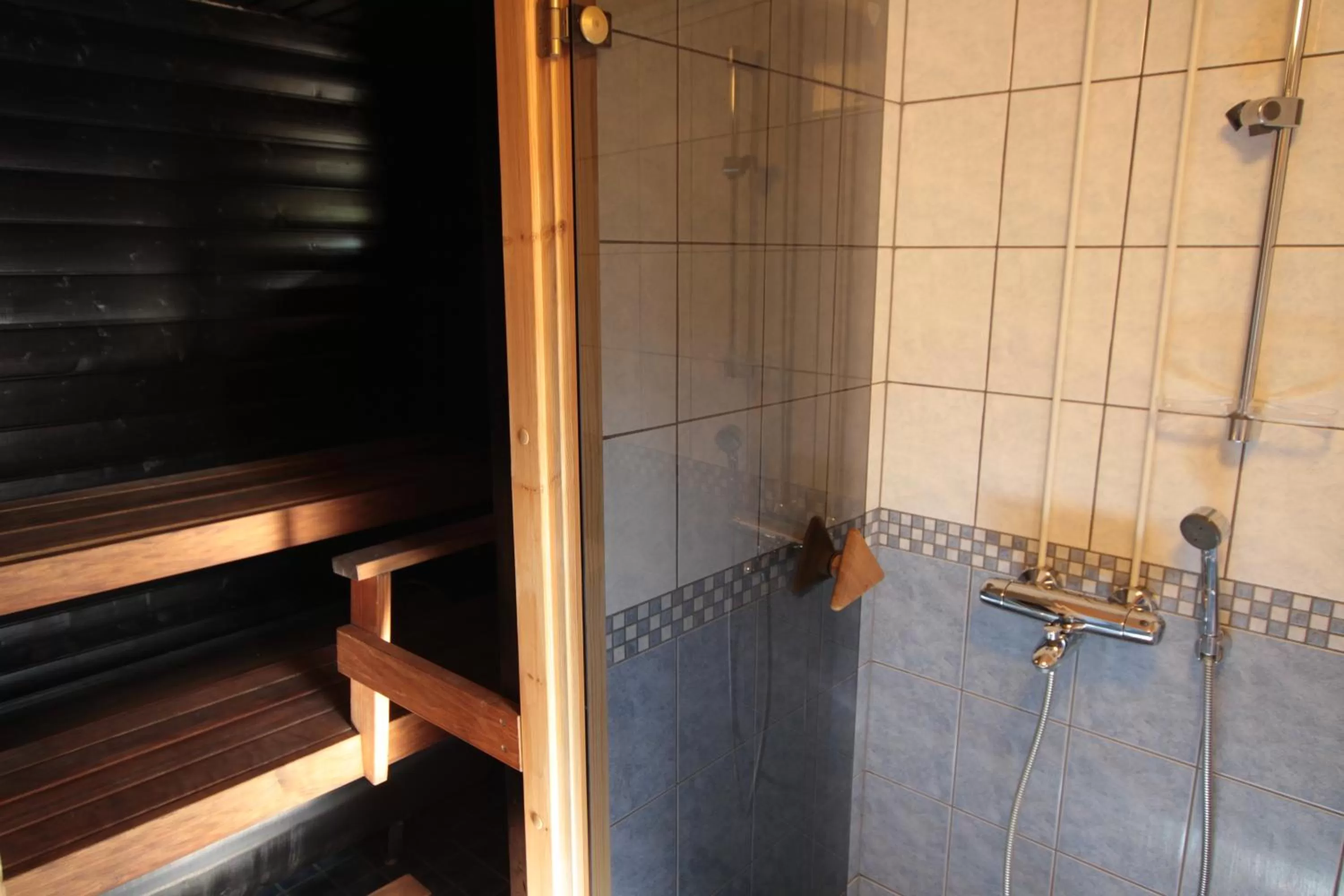 Shower in Santalahti Resort Cottages & Villas