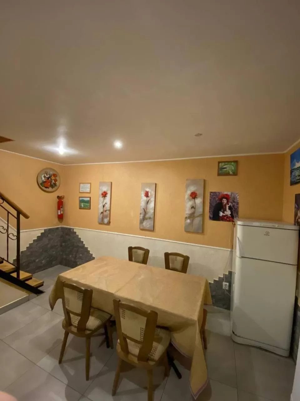 Kitchen or kitchenette in Inn Khlibodarskiy