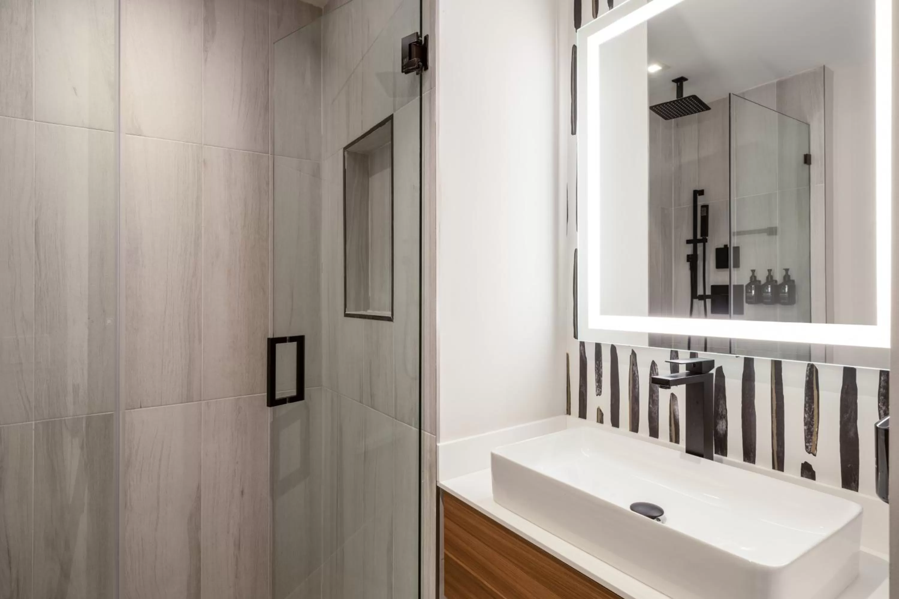Bathroom in Atwell Suites Miami Brickell by IHG