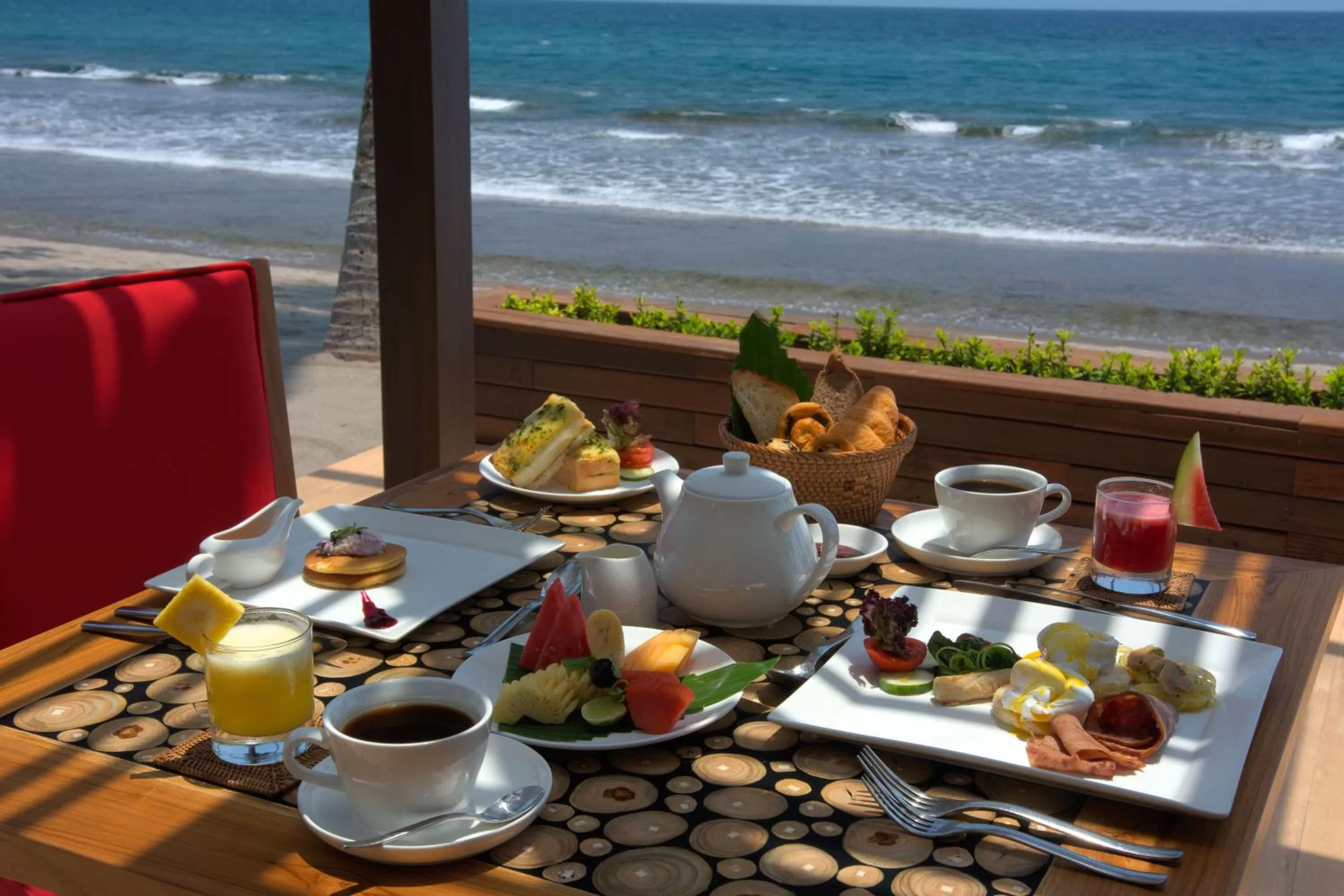 Food in The Chandi Boutique Resort & Spa