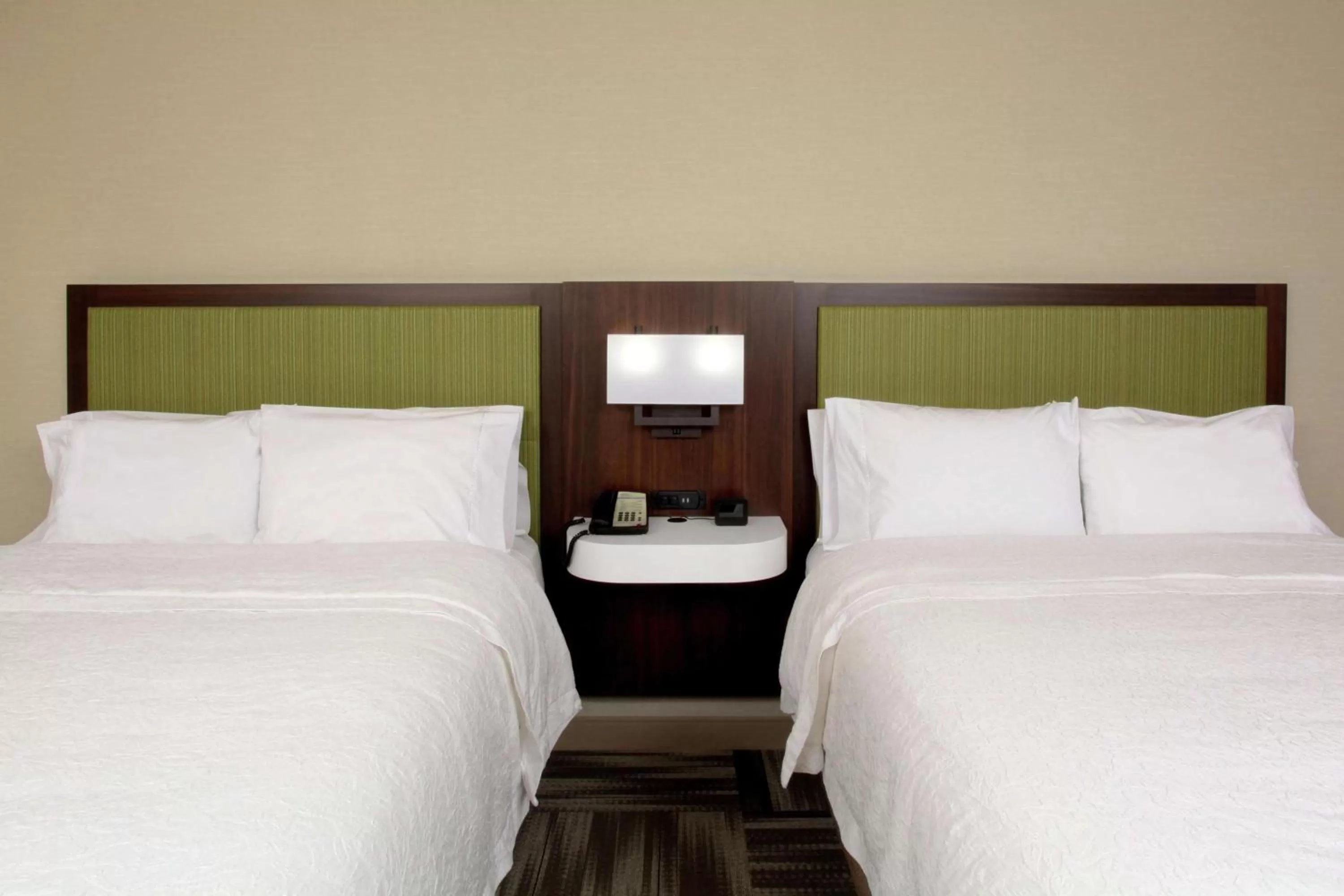 Bed in Hampton Inn Richland-Tri Cities