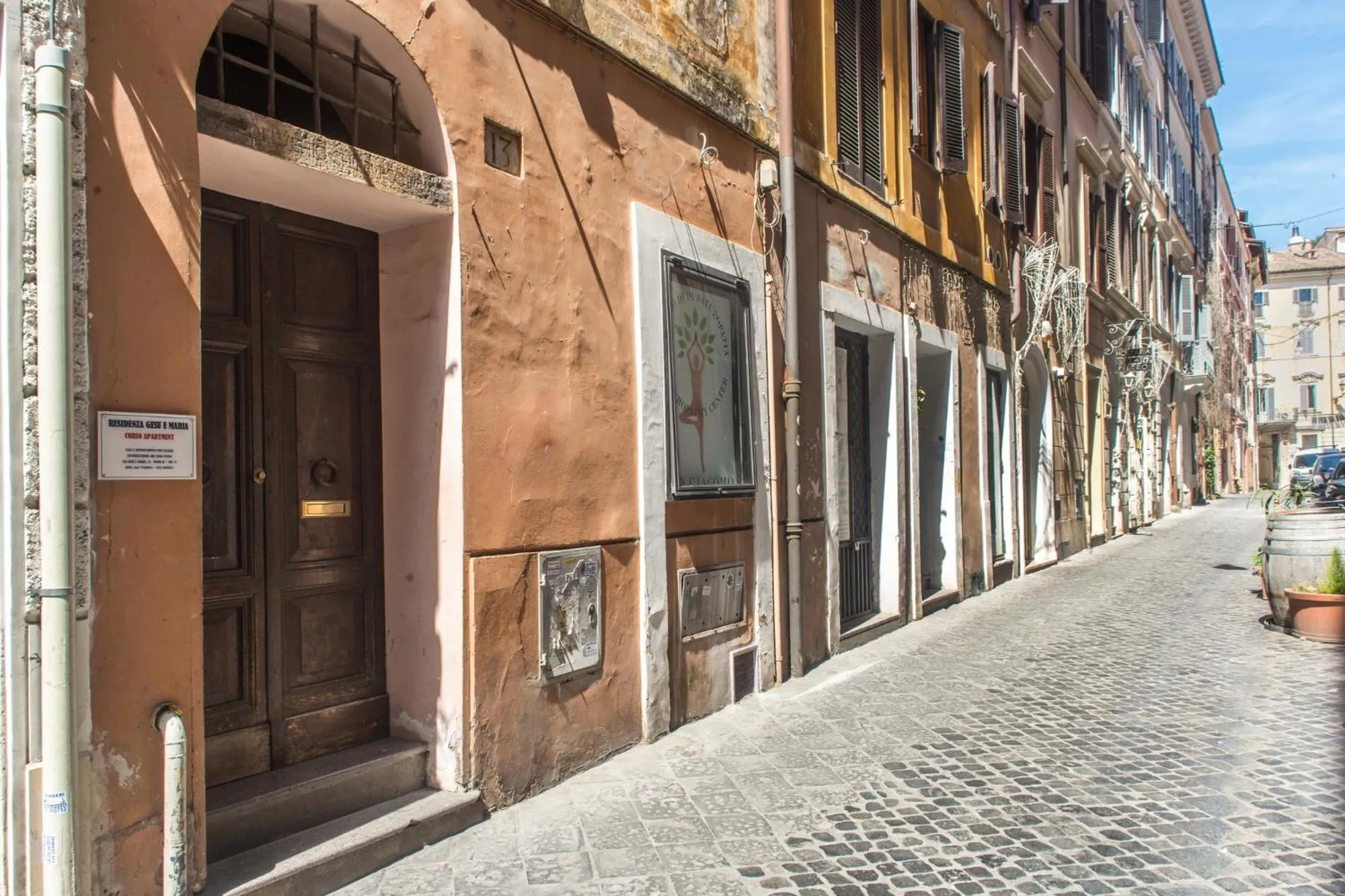 Facade/entrance in Piazza di Spagna Luxury Apartment