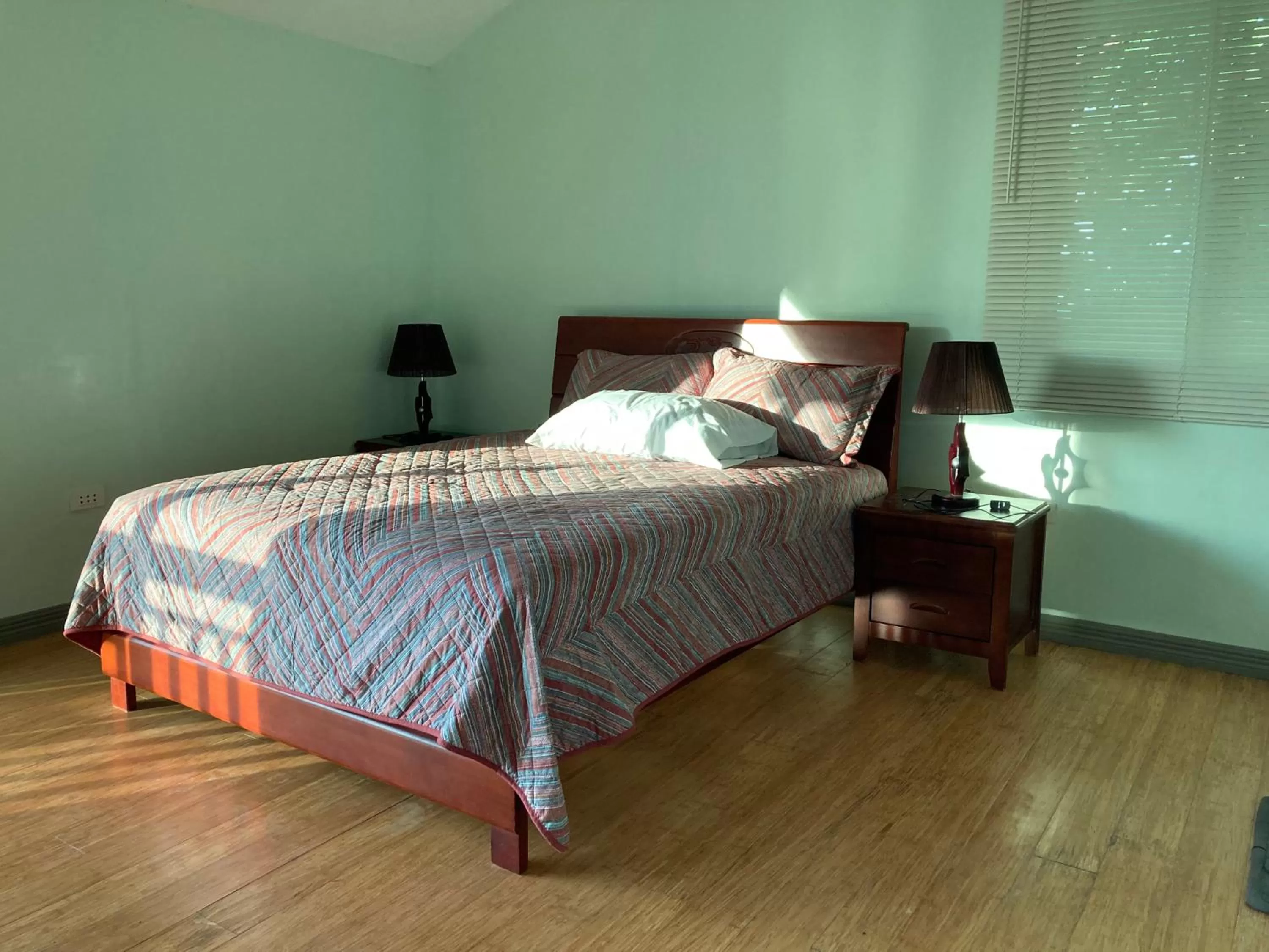 Bed in MS Mountain Cabin