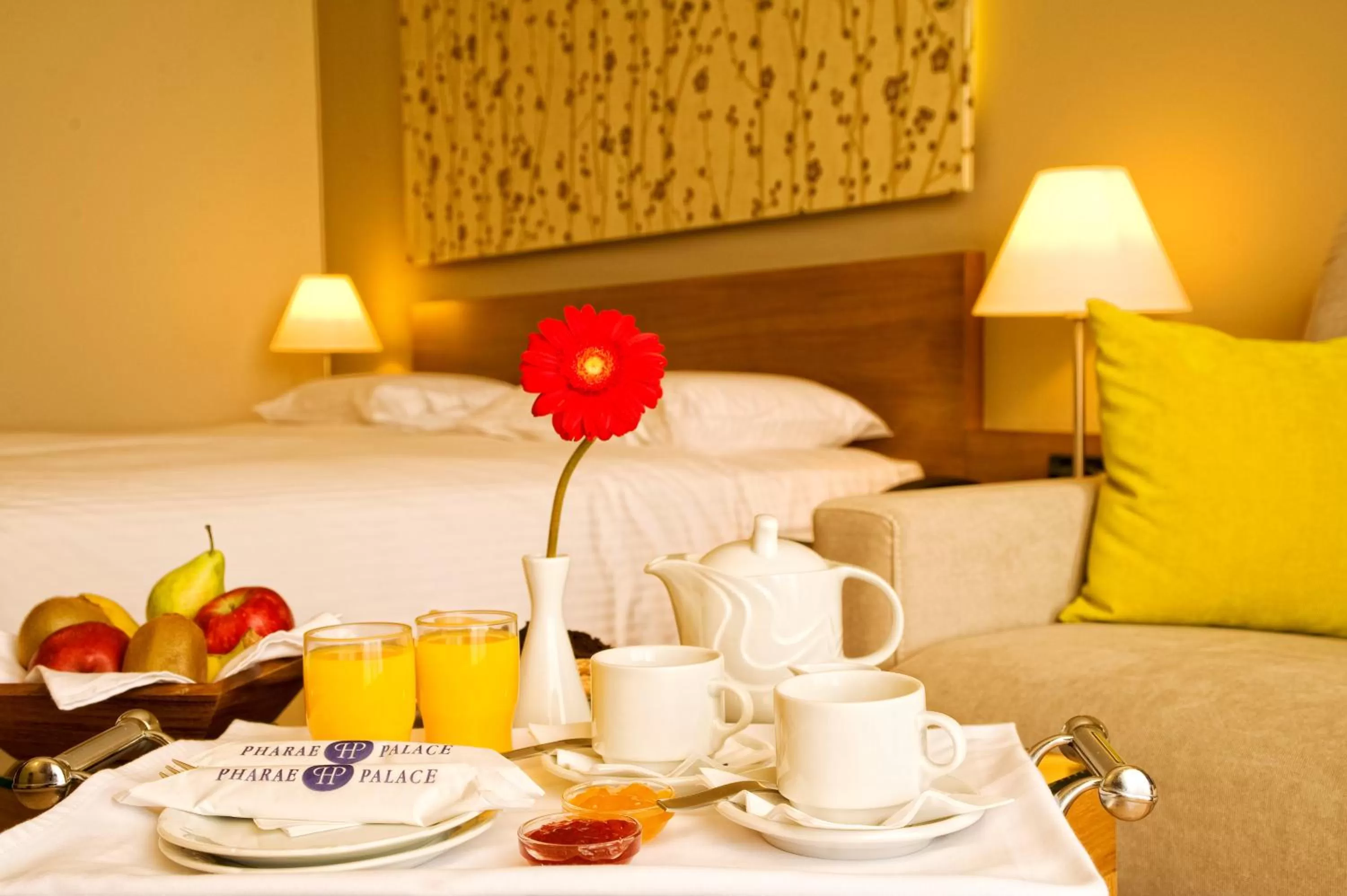 Breakfast, Bed in Pharae Palace