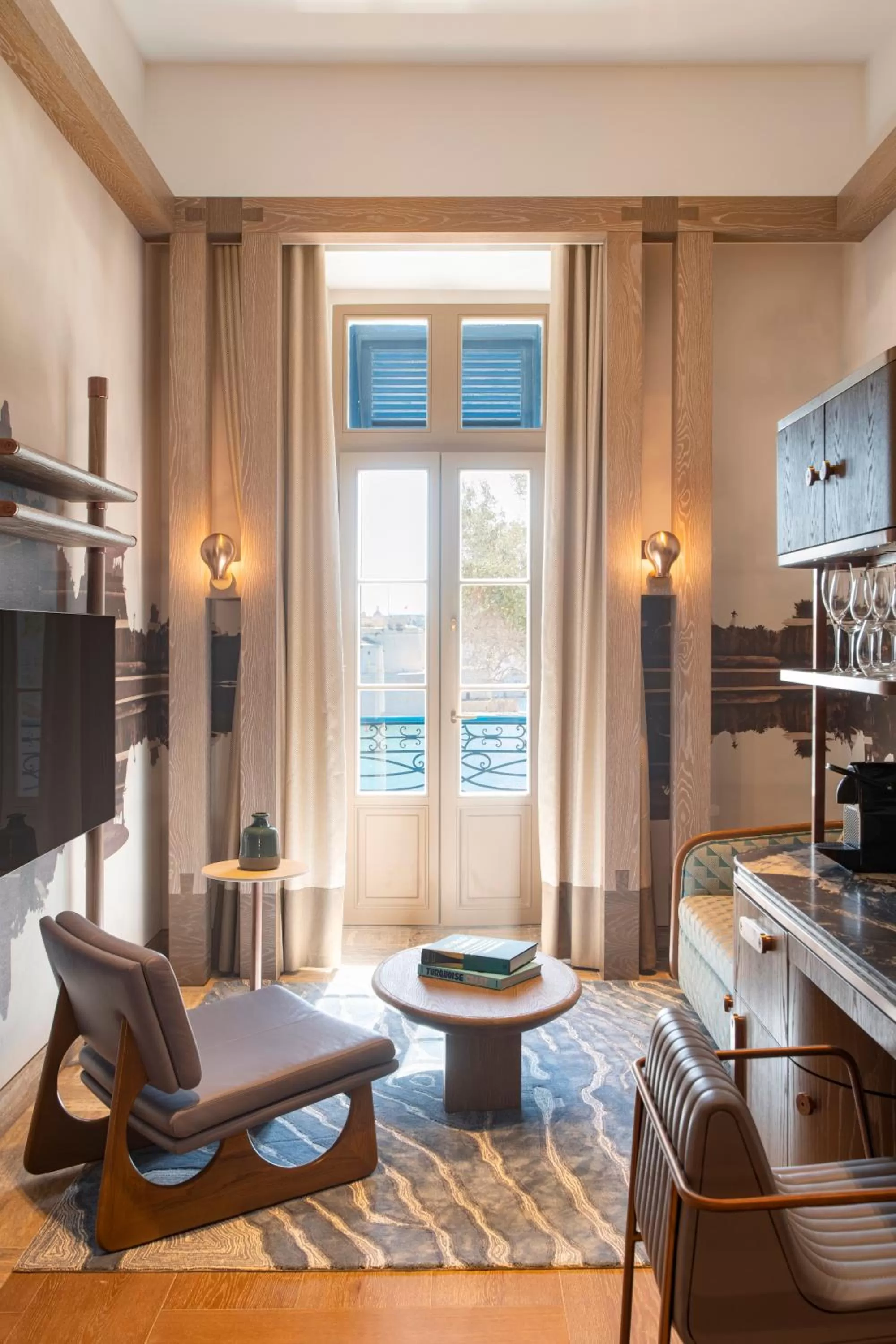 Seating area in Iniala Harbour House