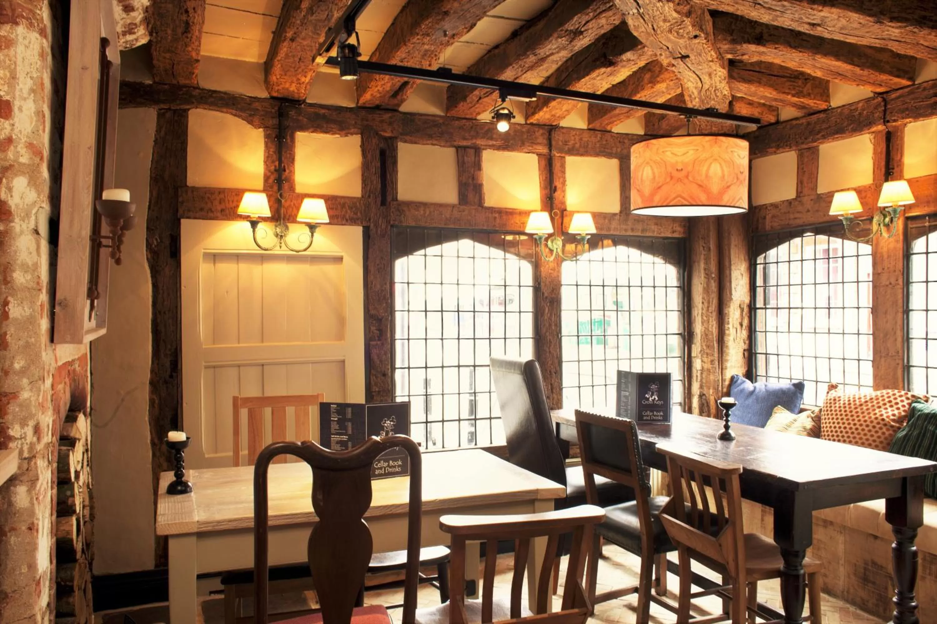 Restaurant/places to eat in The Cross Keys