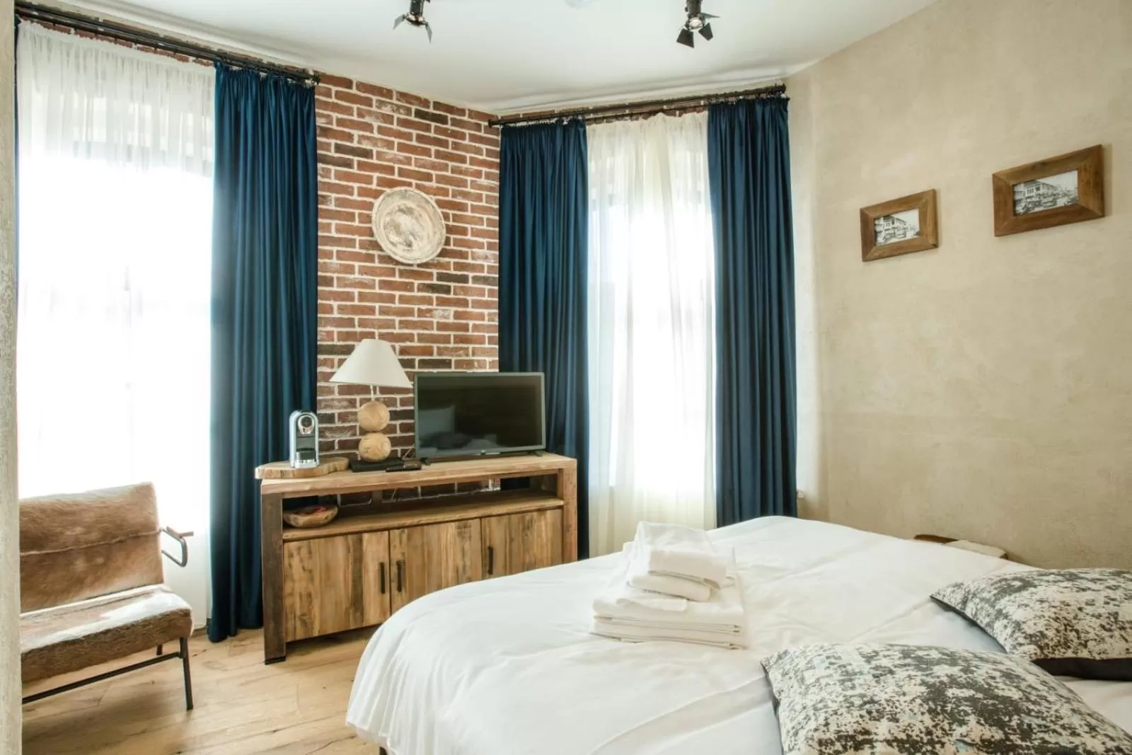 Photo of the whole room, Bed in ACSA INN