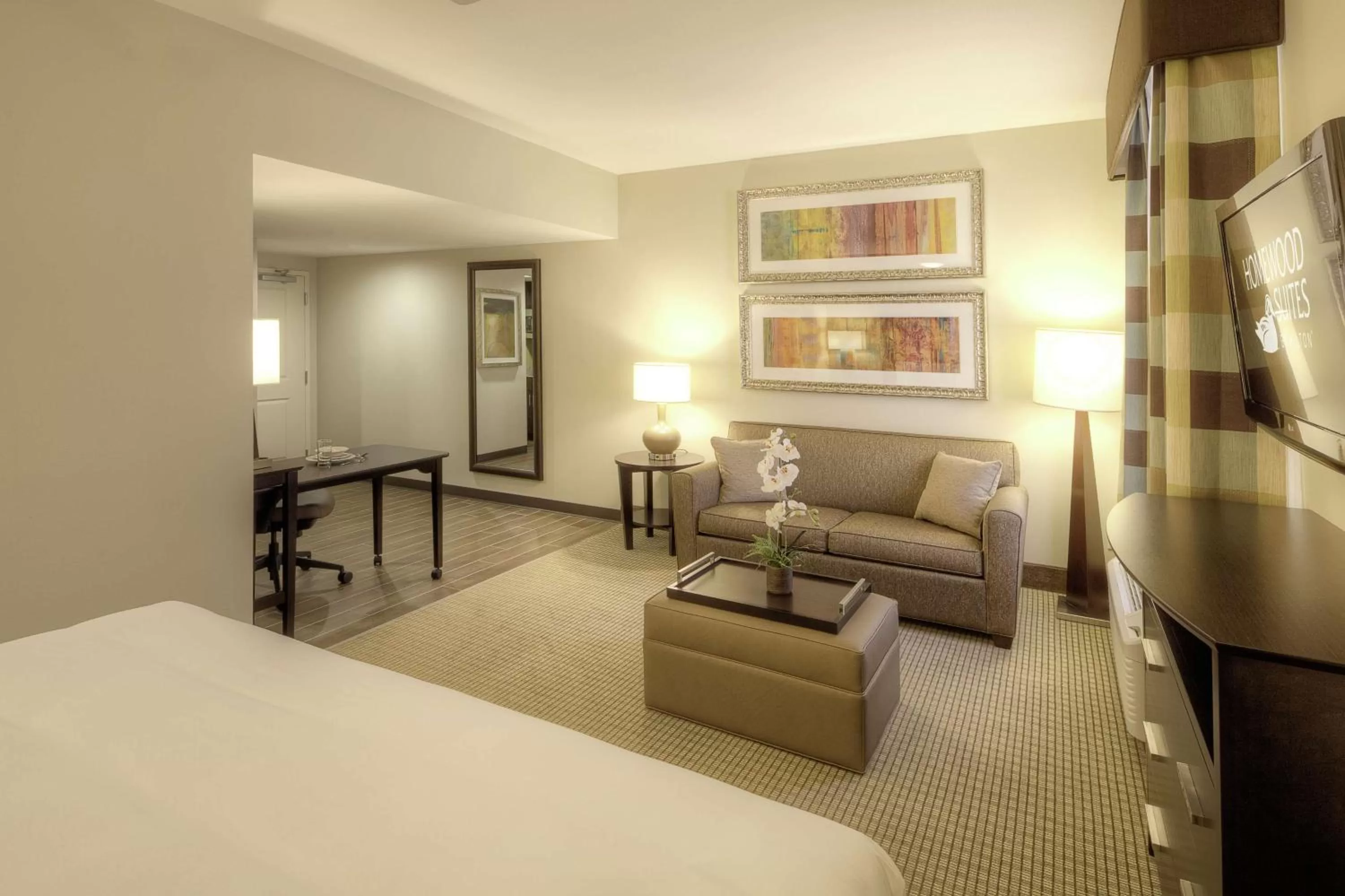 Bedroom, Bed in Homewood Suites by Hilton Victoria