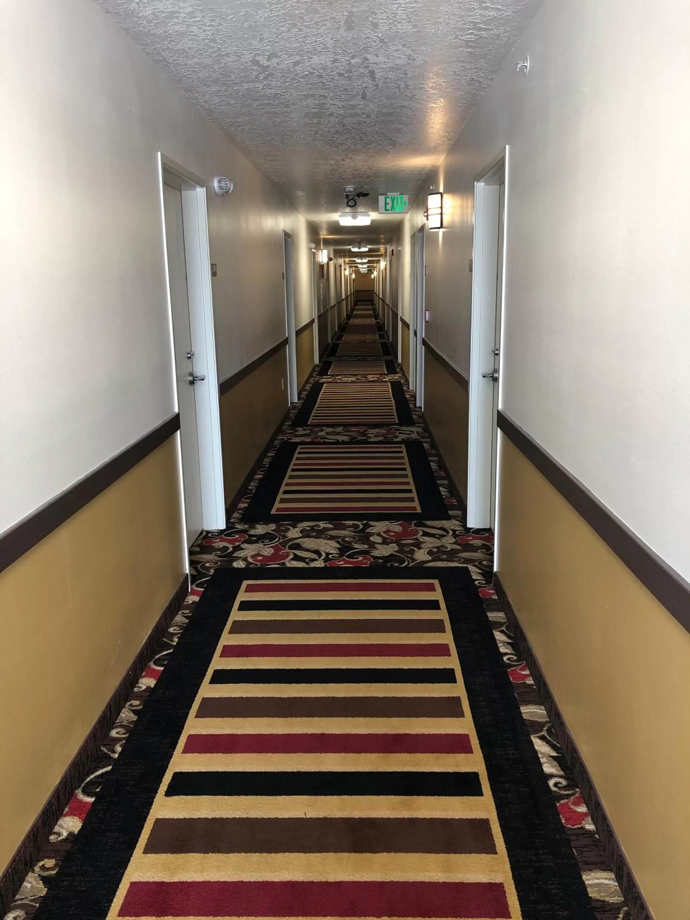 Property building in Executive Inn & Suites Extended Stay - Vernal