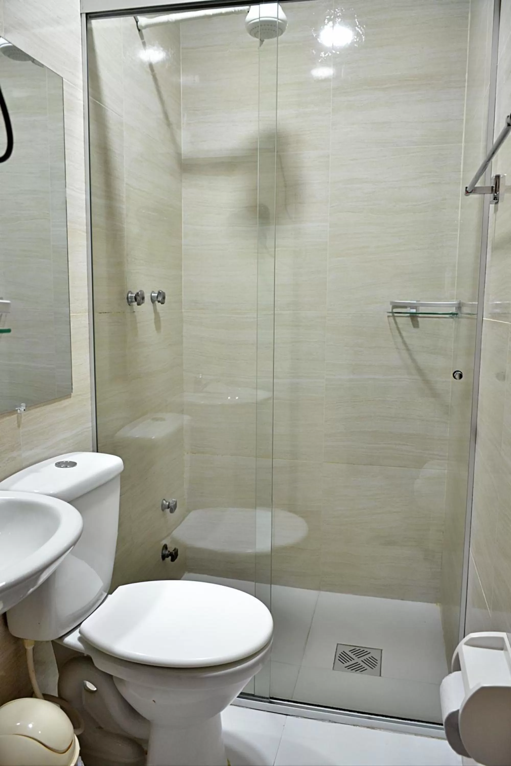 Bathroom in La Siesta Hotel