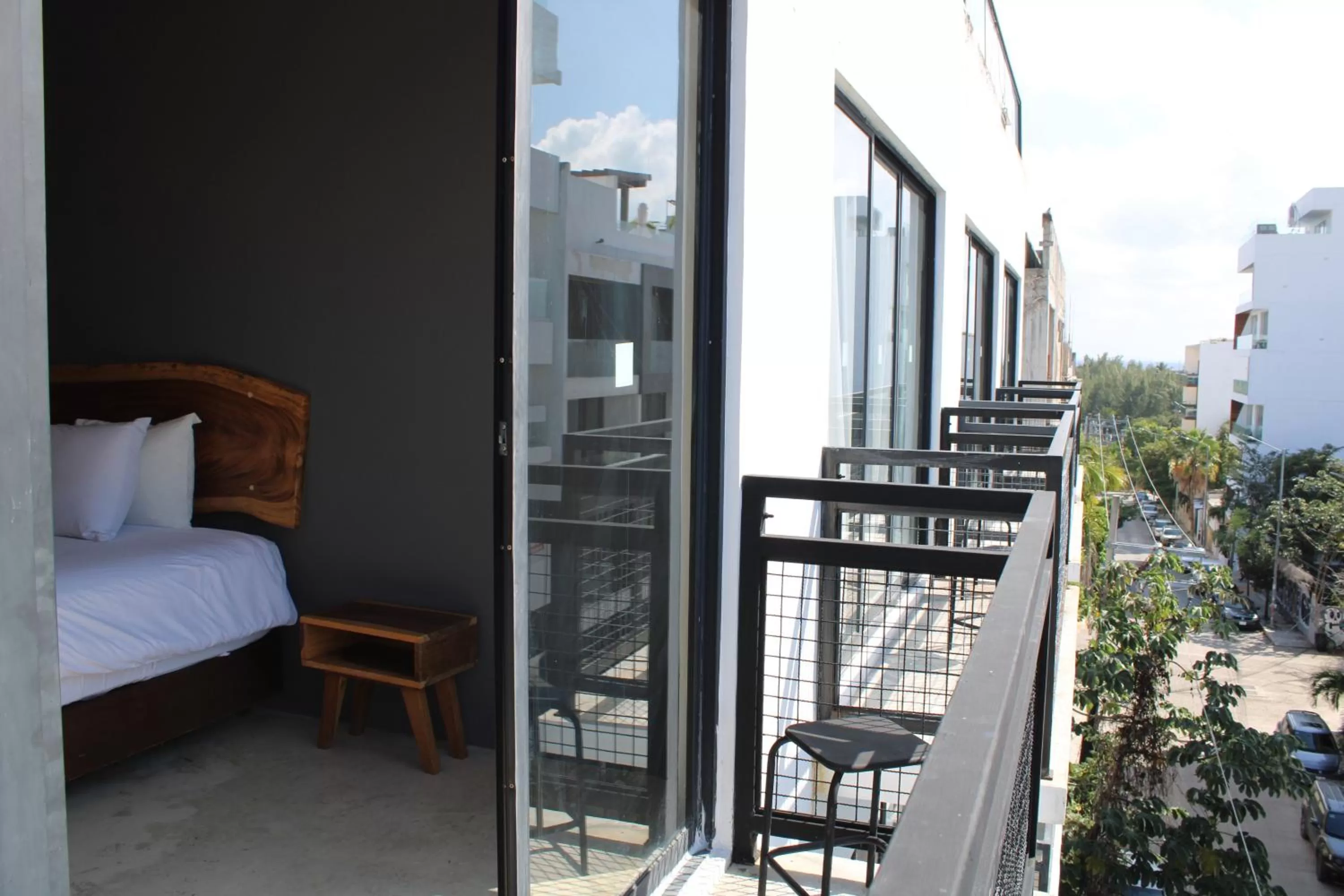 Balcony/Terrace, Bed in Hotel 52 Playa del Carmen