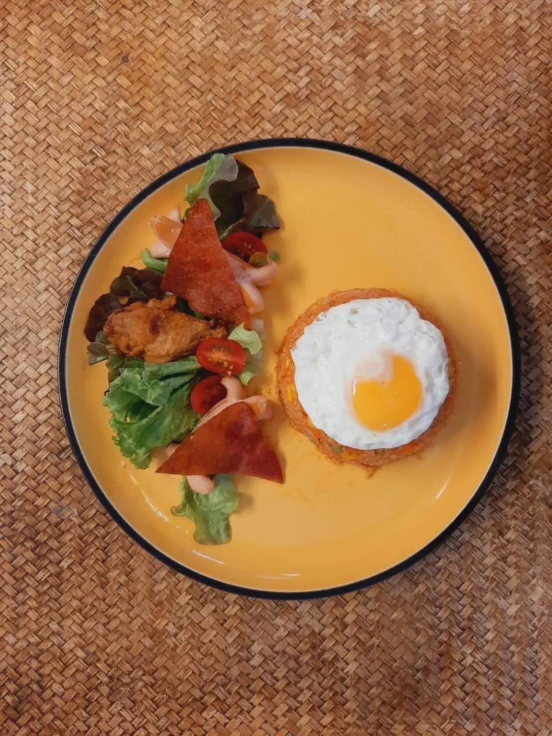 Restaurant/places to eat in Villa Panalai