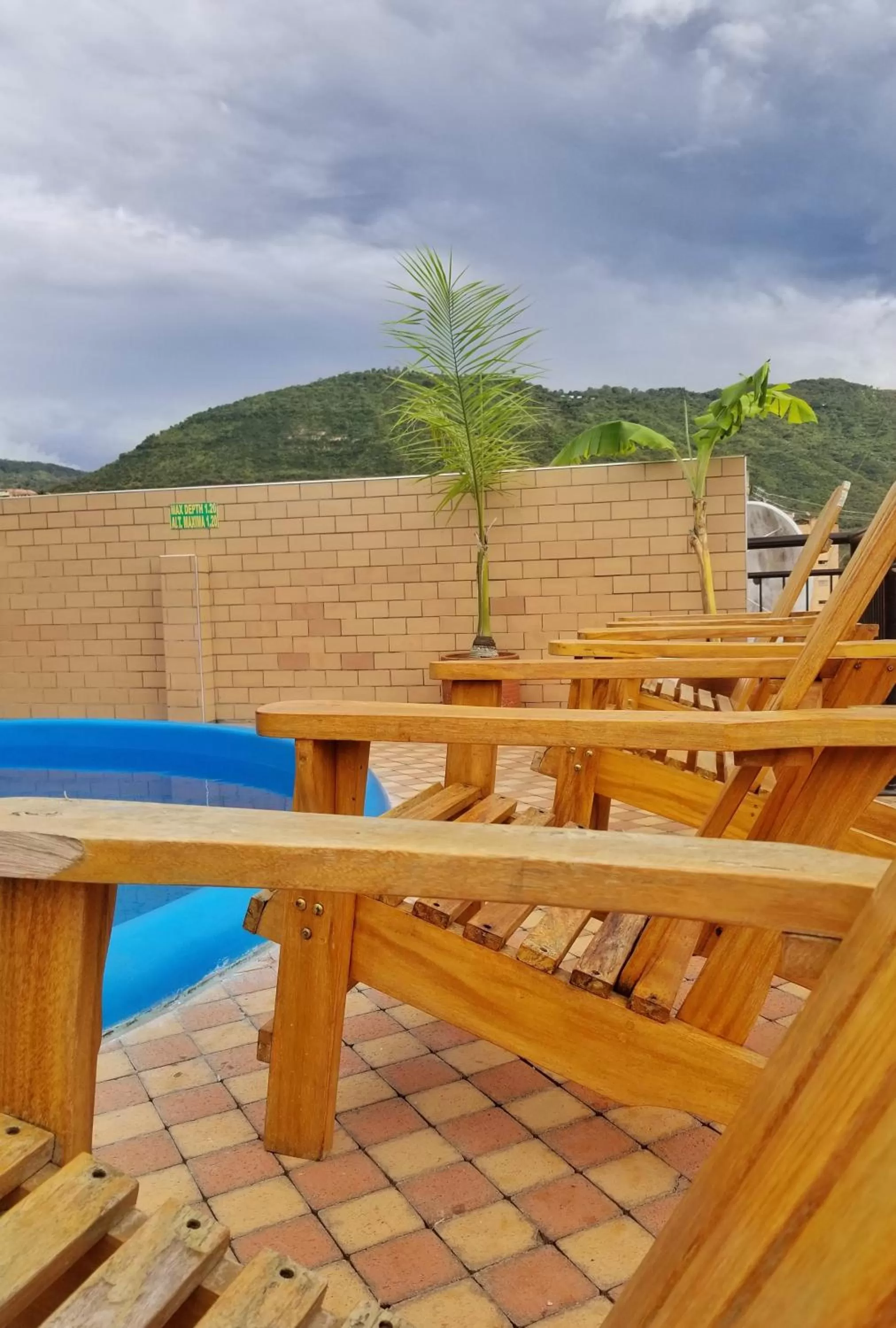 Swimming pool in Sam'S VIP Hostel San Gil