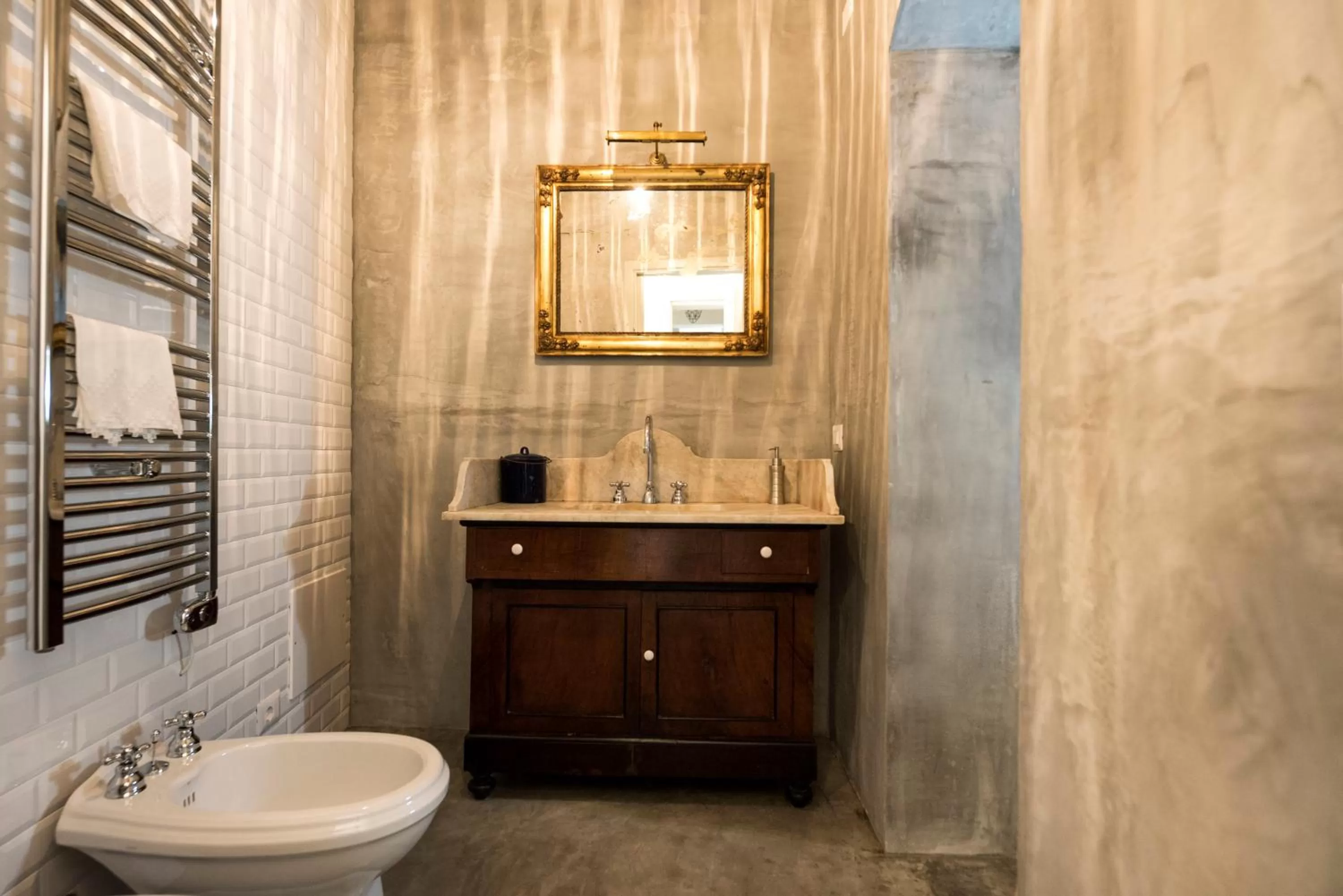 Bathroom in Sanbartolomeo Casa & Putìa