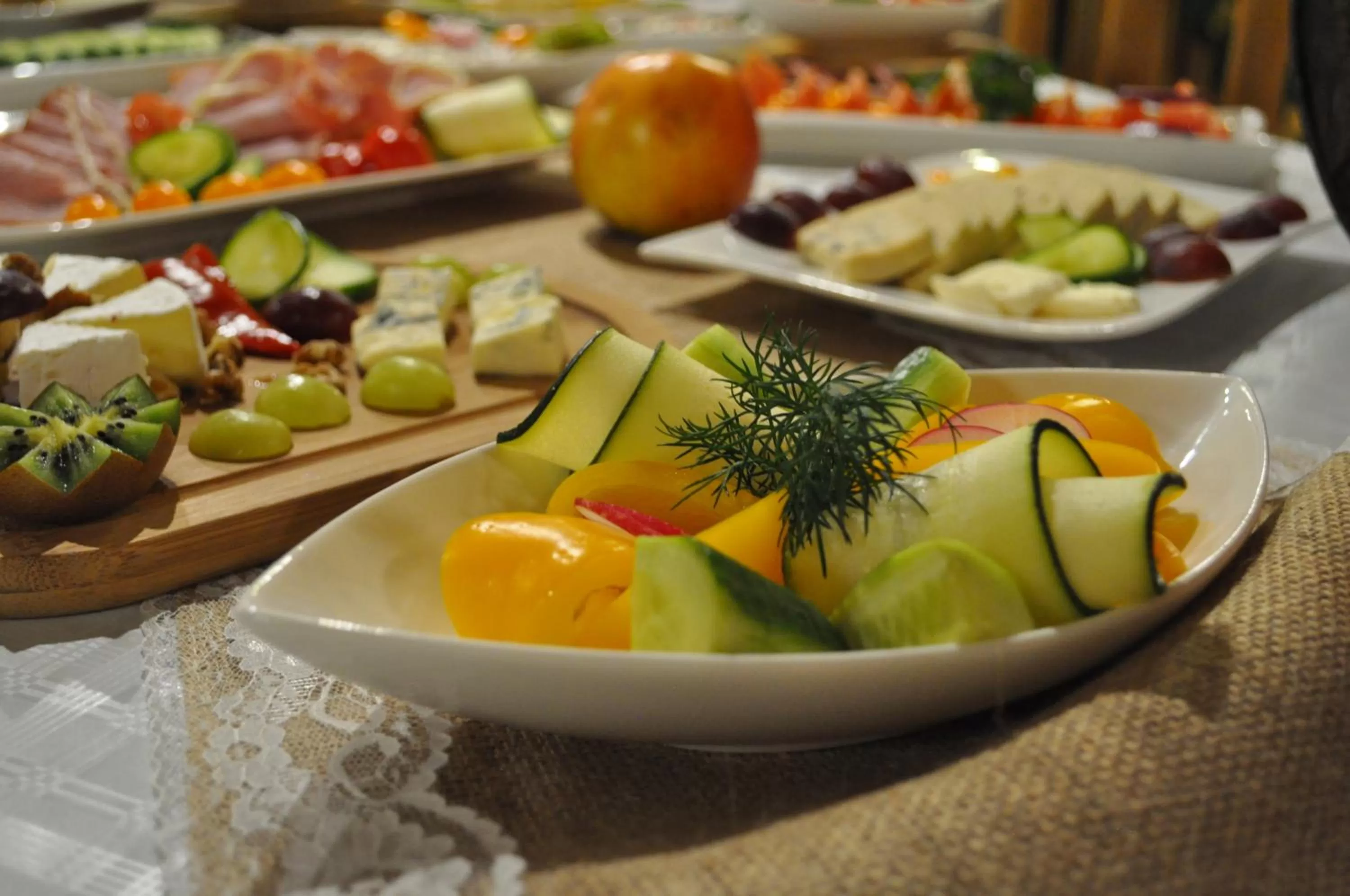 Buffet breakfast in Hotel Zamkowy Młyn