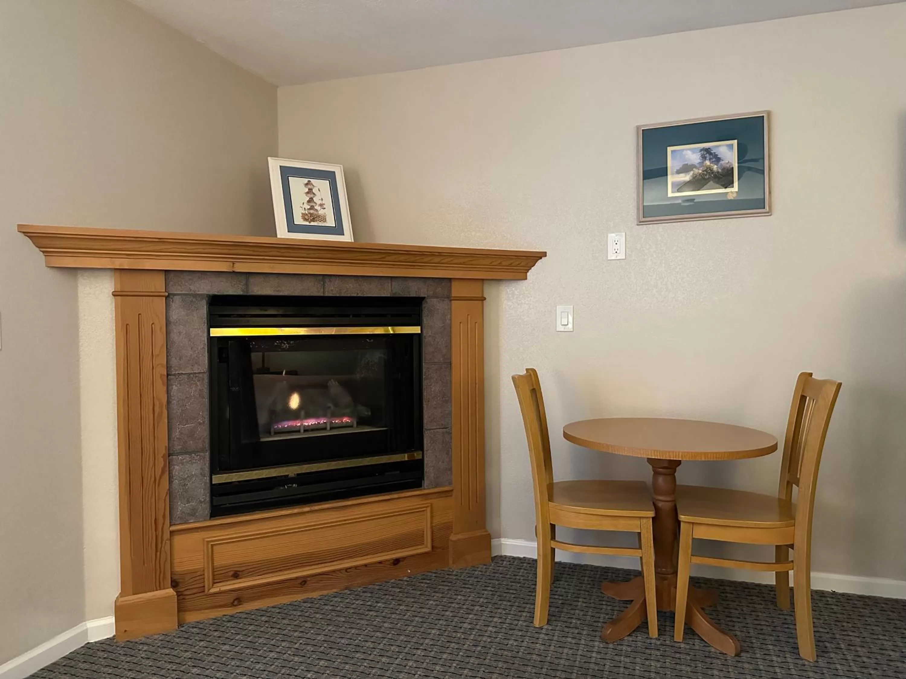 flat iron in Bluebird Inn