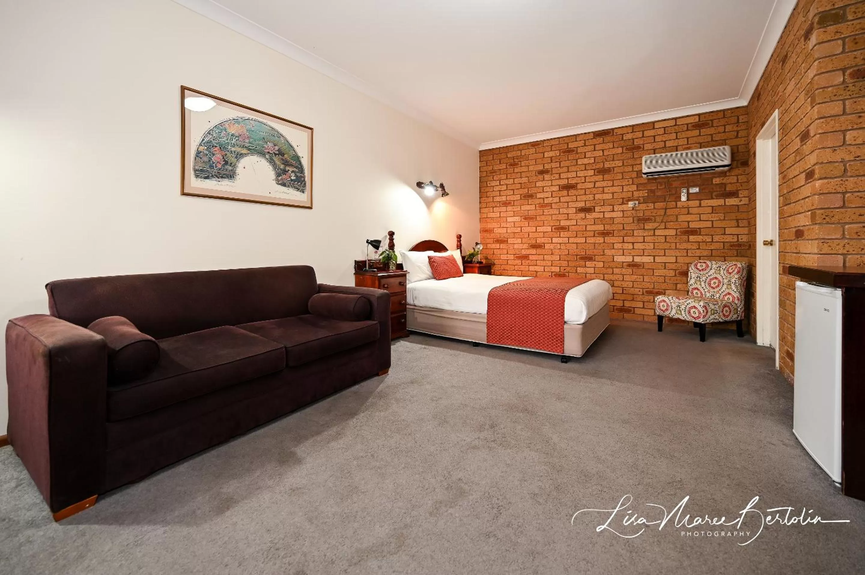 Bed in Narrandera Club Motor Inn