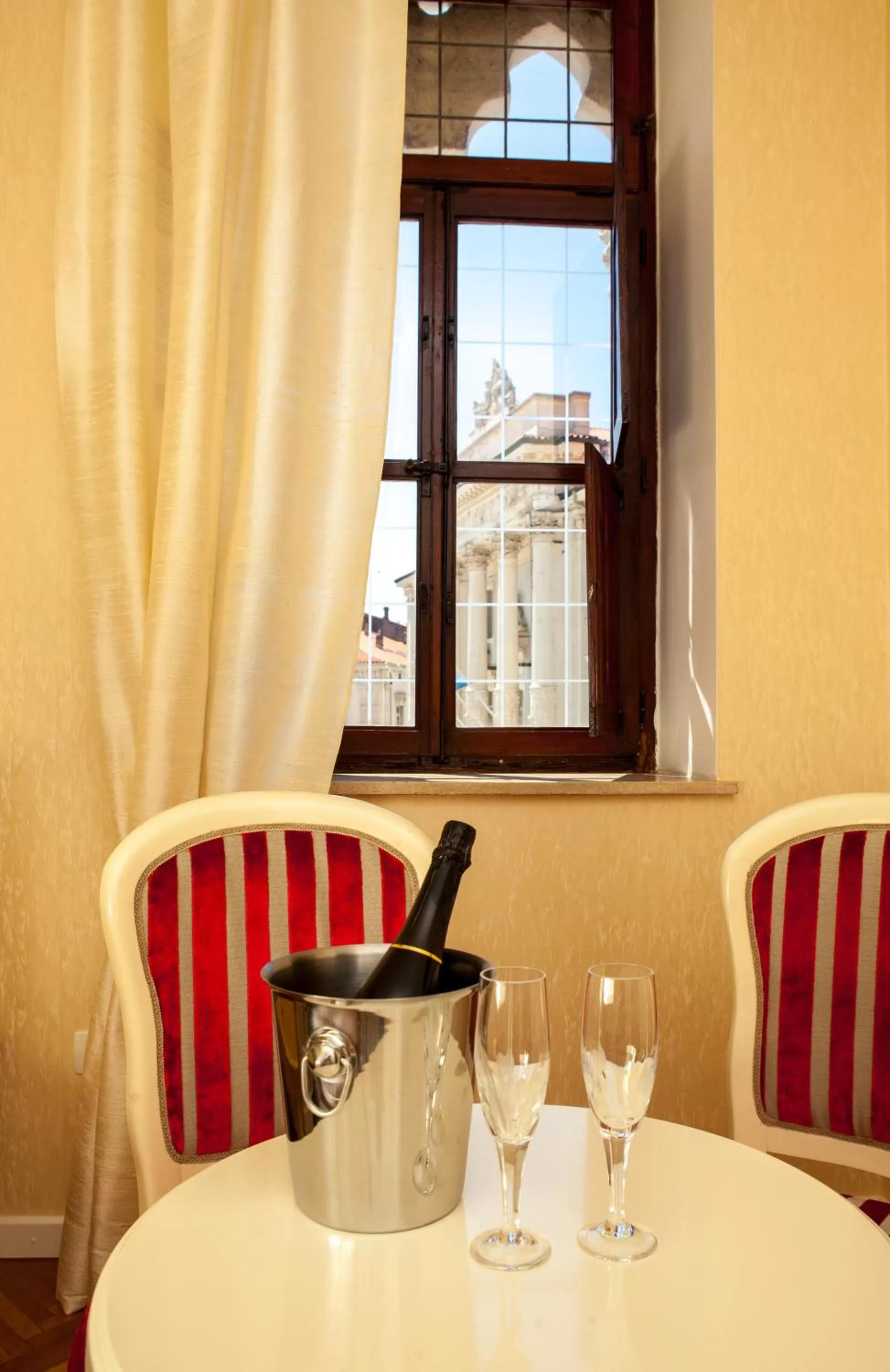 Living room, Nearby Landmark in Benecanka Casa Veneziana Piran