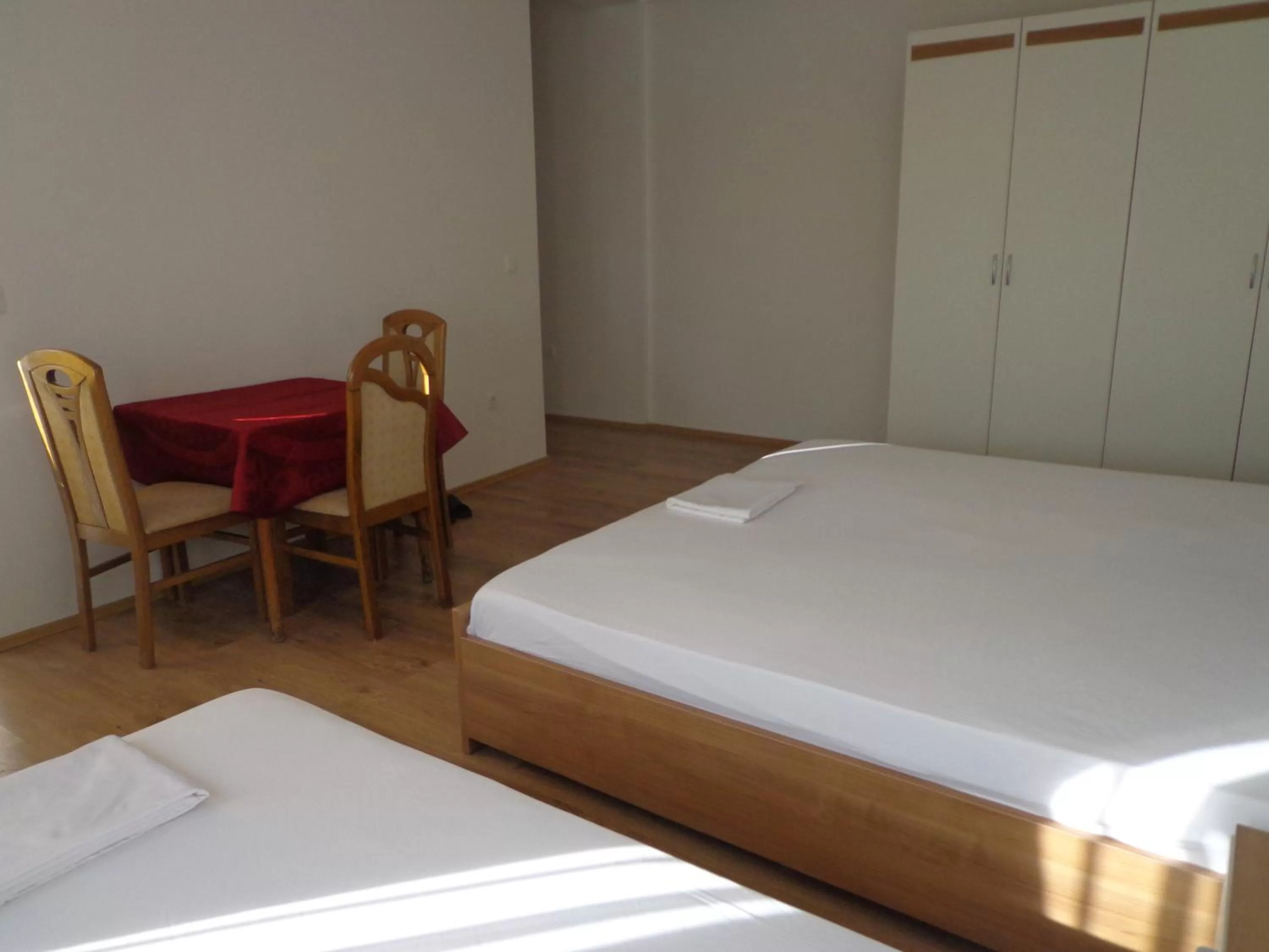 Balcony/Terrace, Bed in Hotel Rio